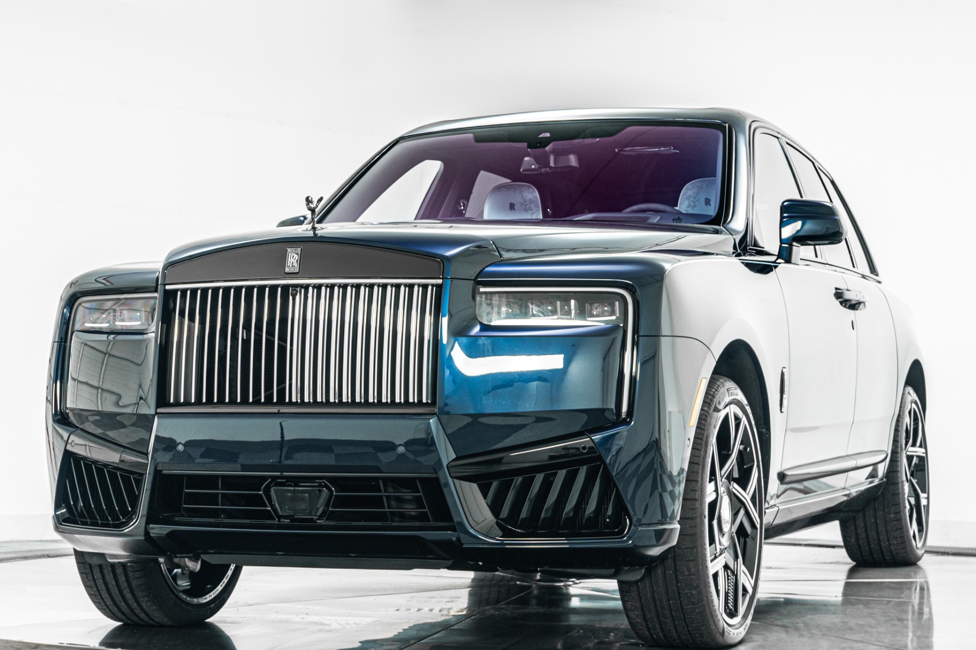 Rolls-Royce Cullinan Black Badge -345 Miles, $611K MSRP, Gorgeous Interior