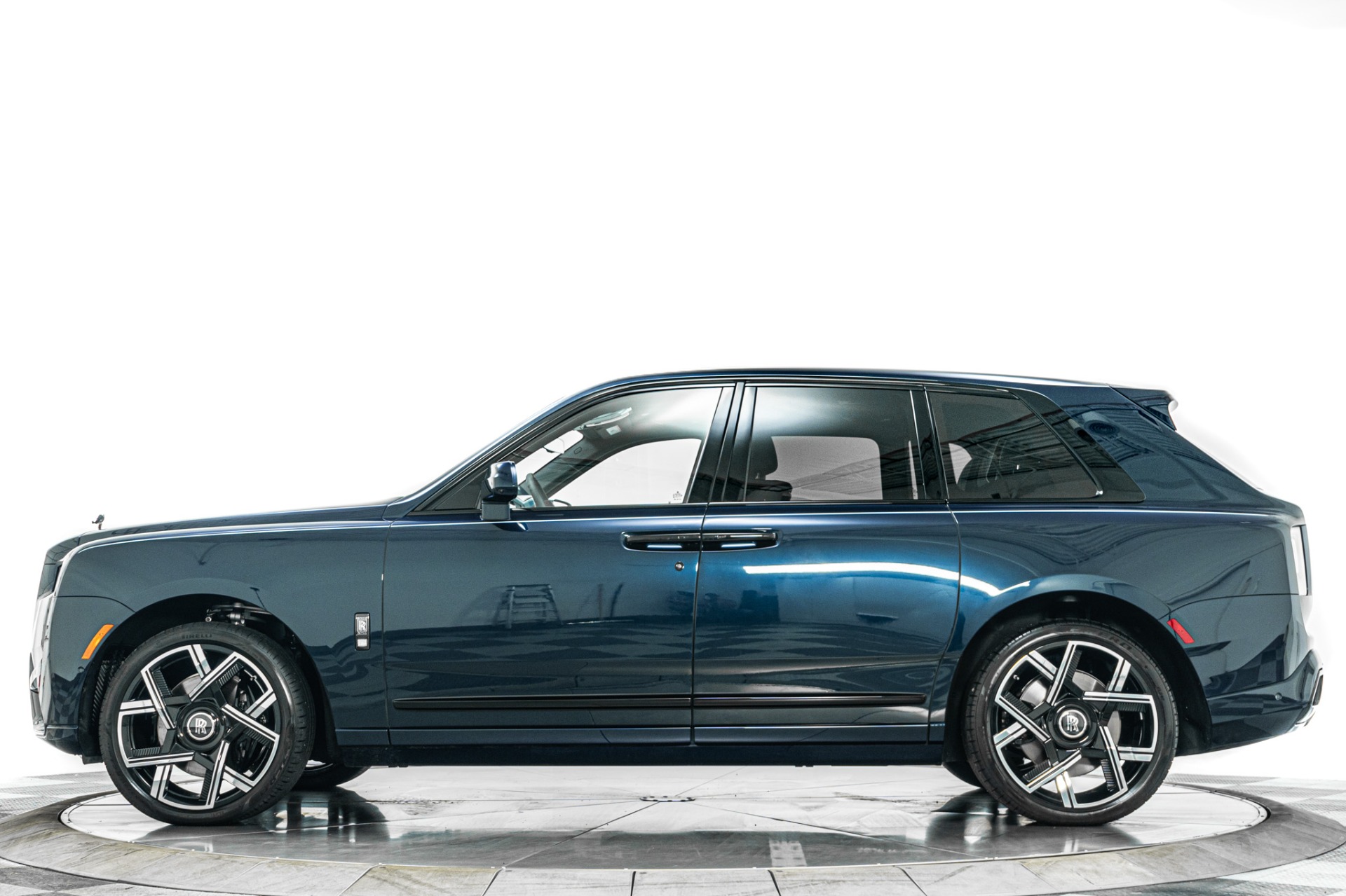Rolls-Royce Cullinan Black Badge -345 Miles, $611K MSRP, Gorgeous Interior