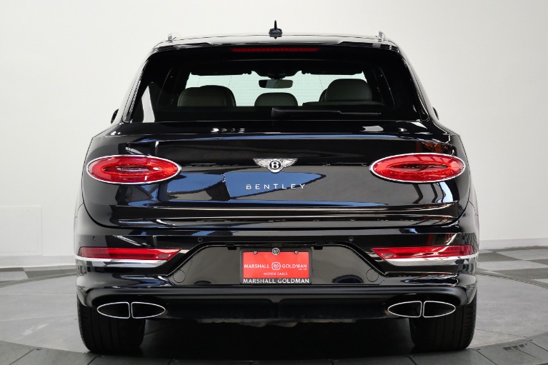 Bentley Bentayga V8 -Touring Specification, Front Seat Comfort Specification