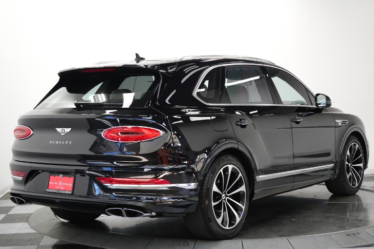 Bentley Bentayga V8 -Touring Specification, Front Seat Comfort Specification