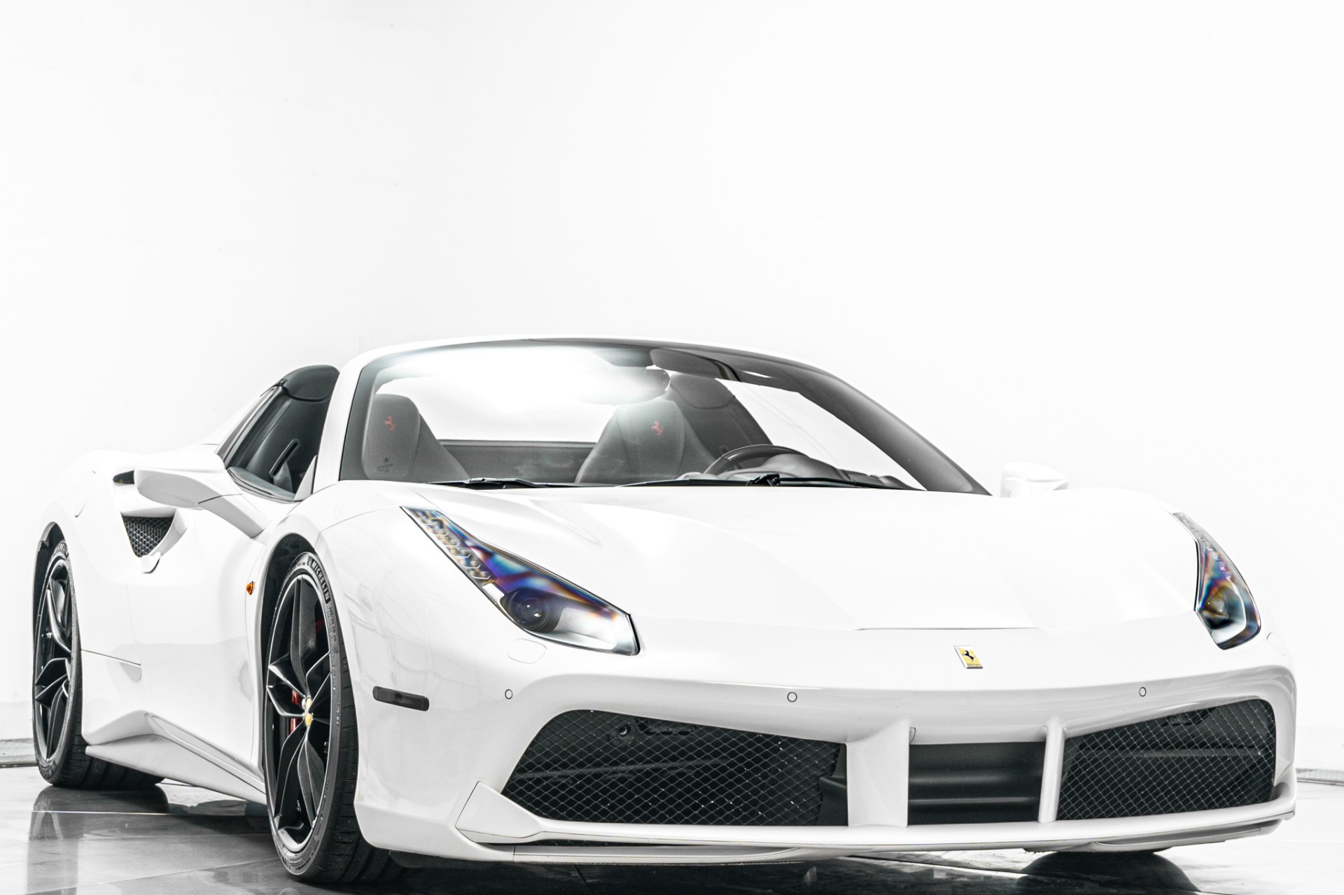 Ferrari 488 Spider -Carbon Fiber Driving Zone, Daytona Seats