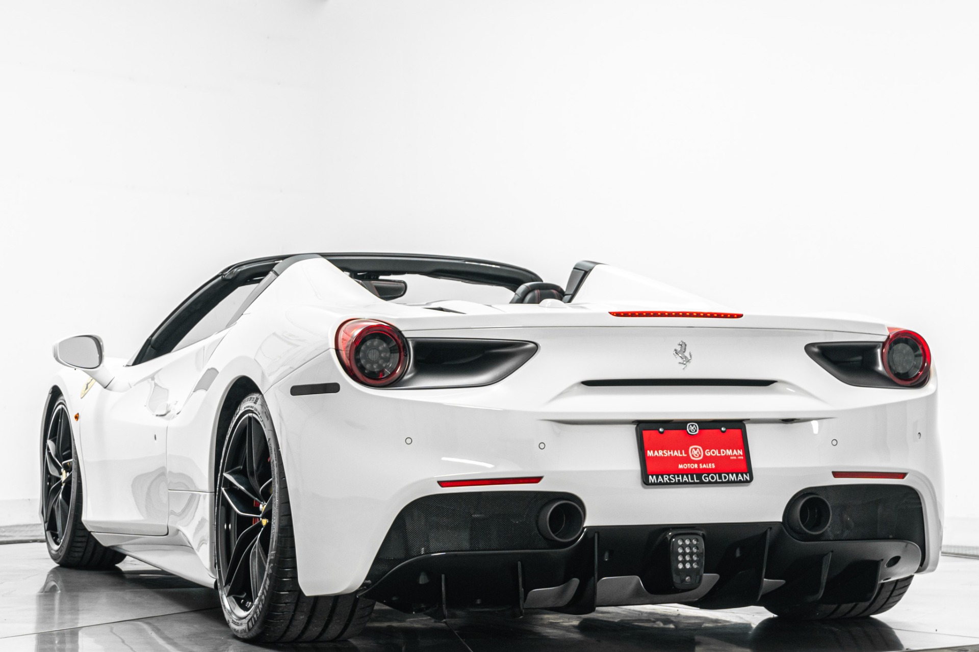 Ferrari 488 Spider -Carbon Fiber Driving Zone, Daytona Seats