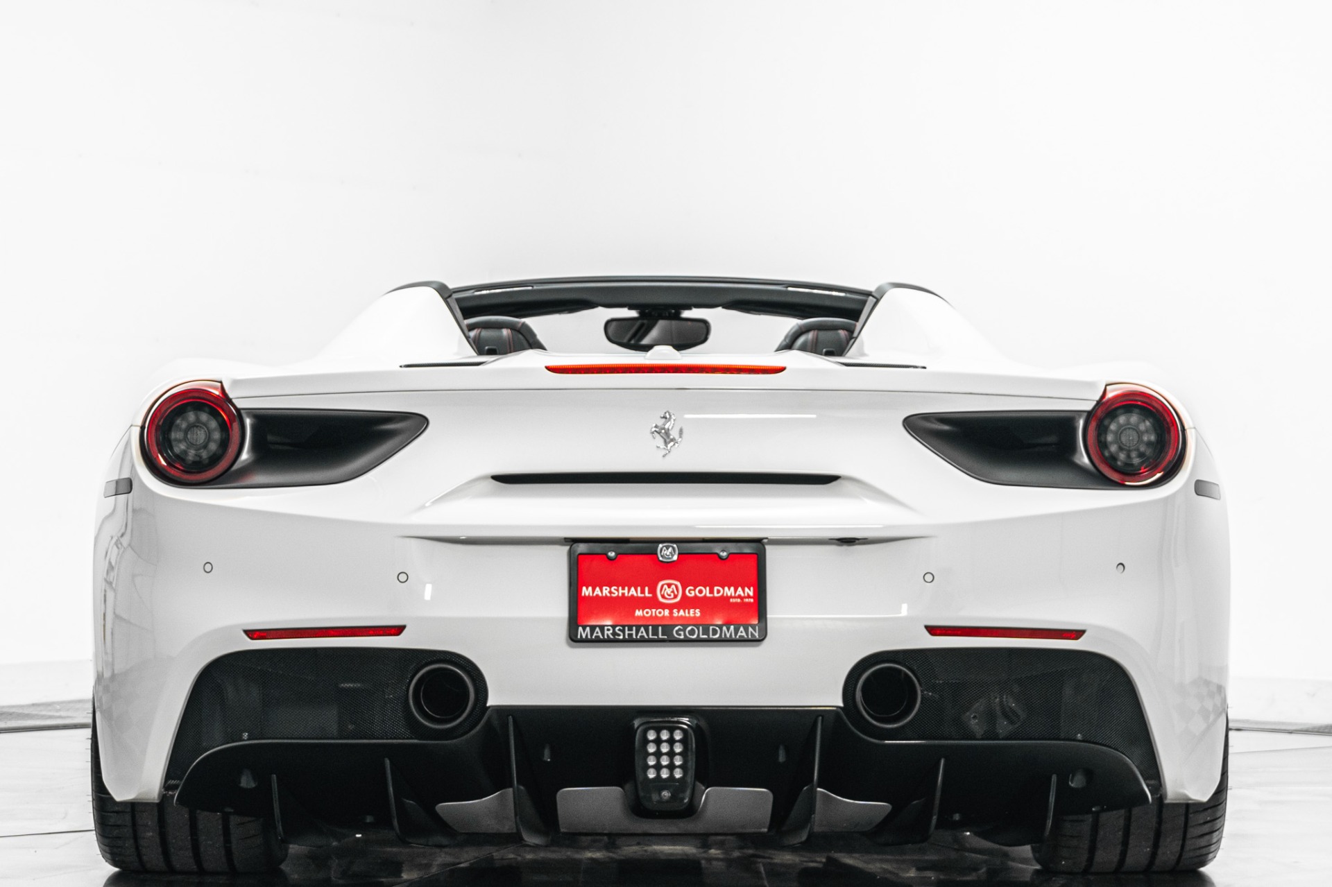 Ferrari 488 Spider -Carbon Fiber Driving Zone, Daytona Seats