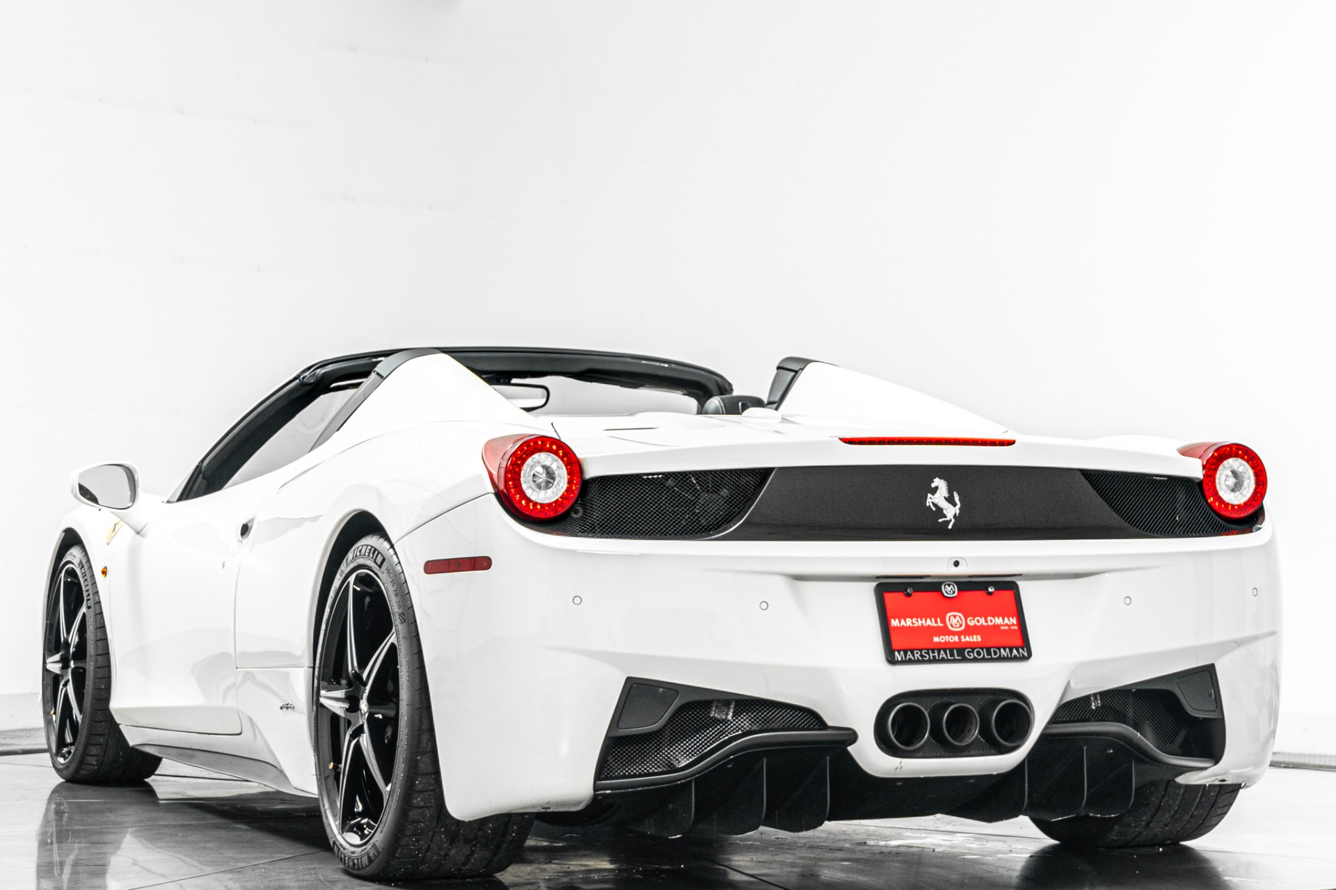 Ferrari 458 Spider -Daytona Seats, Forged Wheels, Sport Exhaust