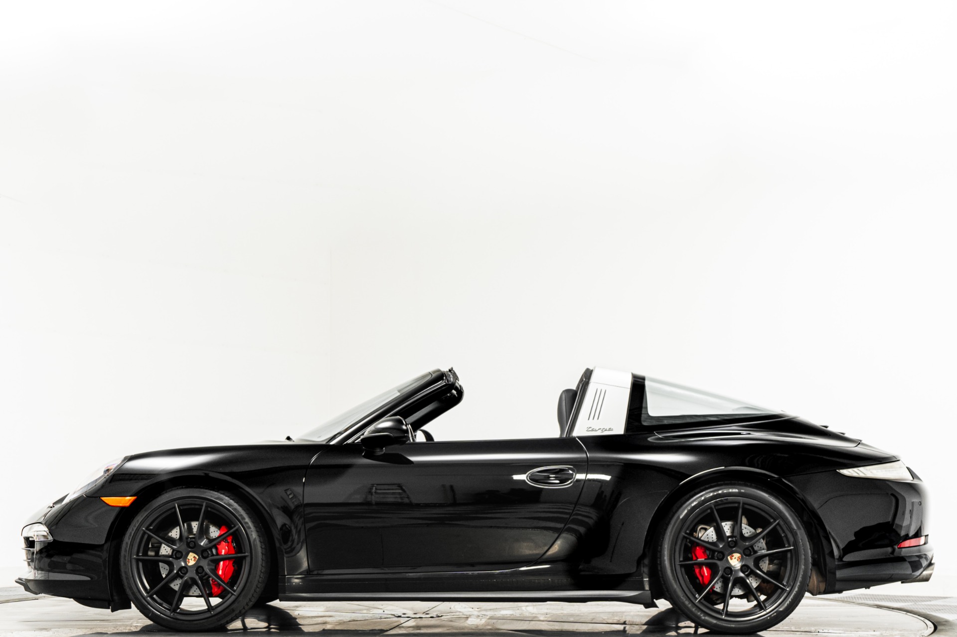 Porsche 911 Targa 4S -Premium Package, Heated And Ventilated Seats