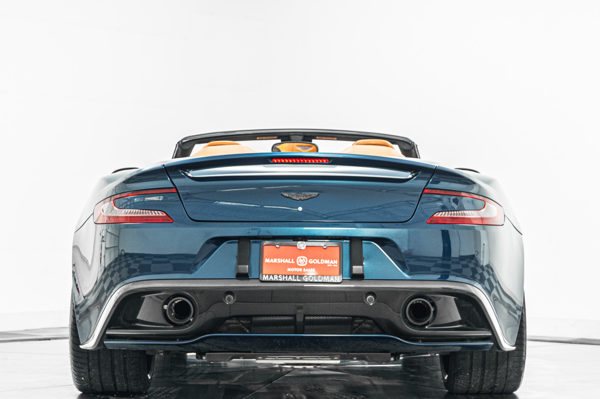 Aston Martin Vanquish Volante -Low Miles, Amazing Color Combination