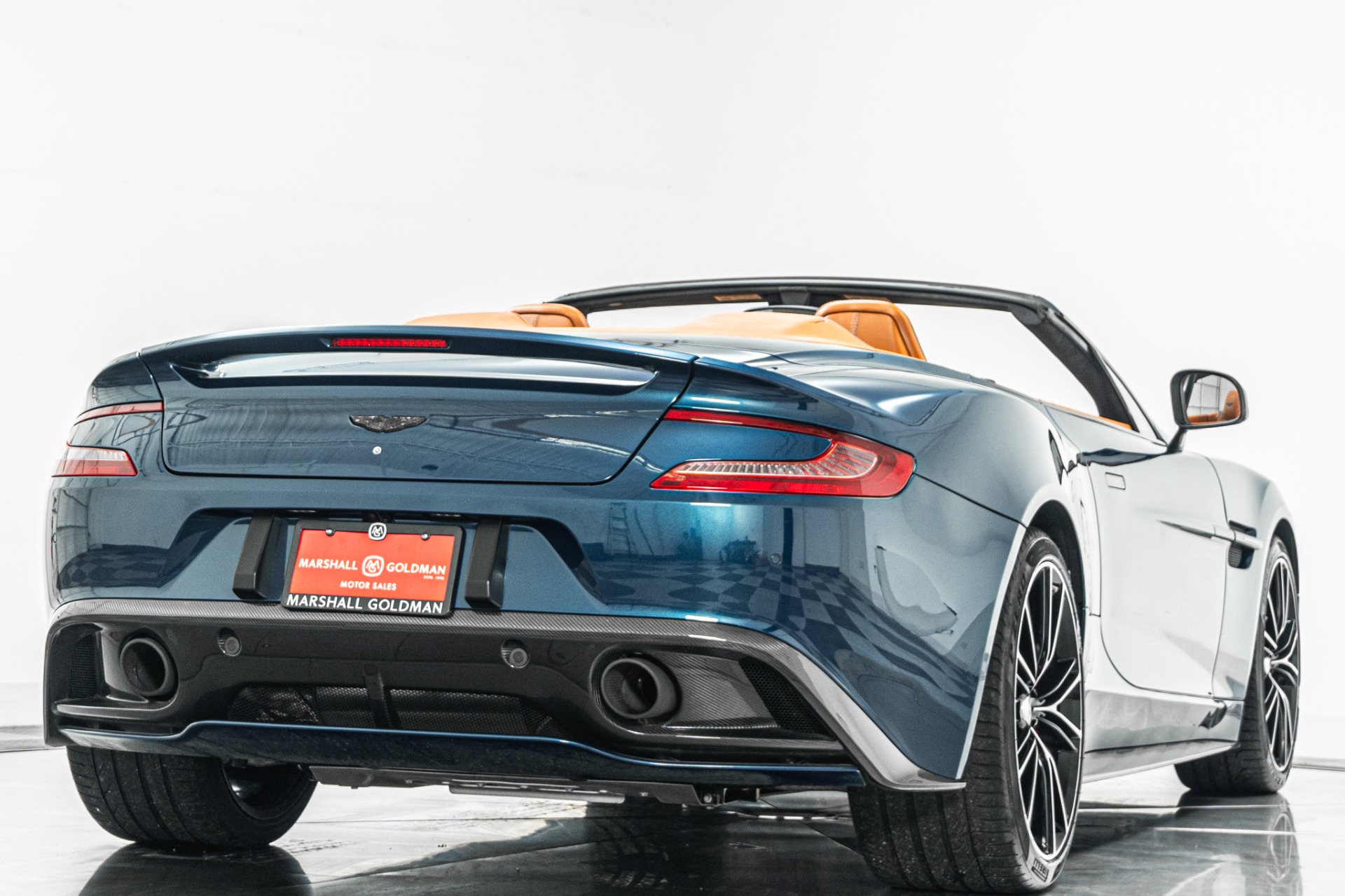 Aston Martin Vanquish Volante -Low Miles, Amazing Color Combination
