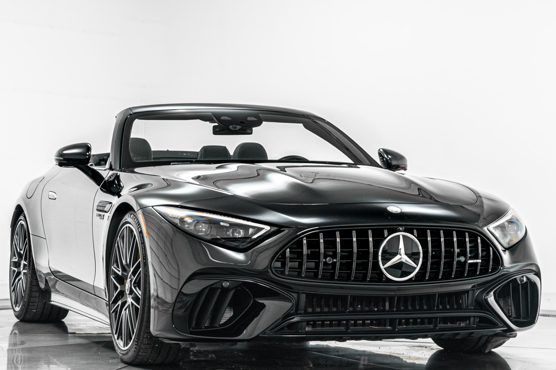 Mercedes-Benz SL63 AMG -Night Package, Driver Assistance Package
