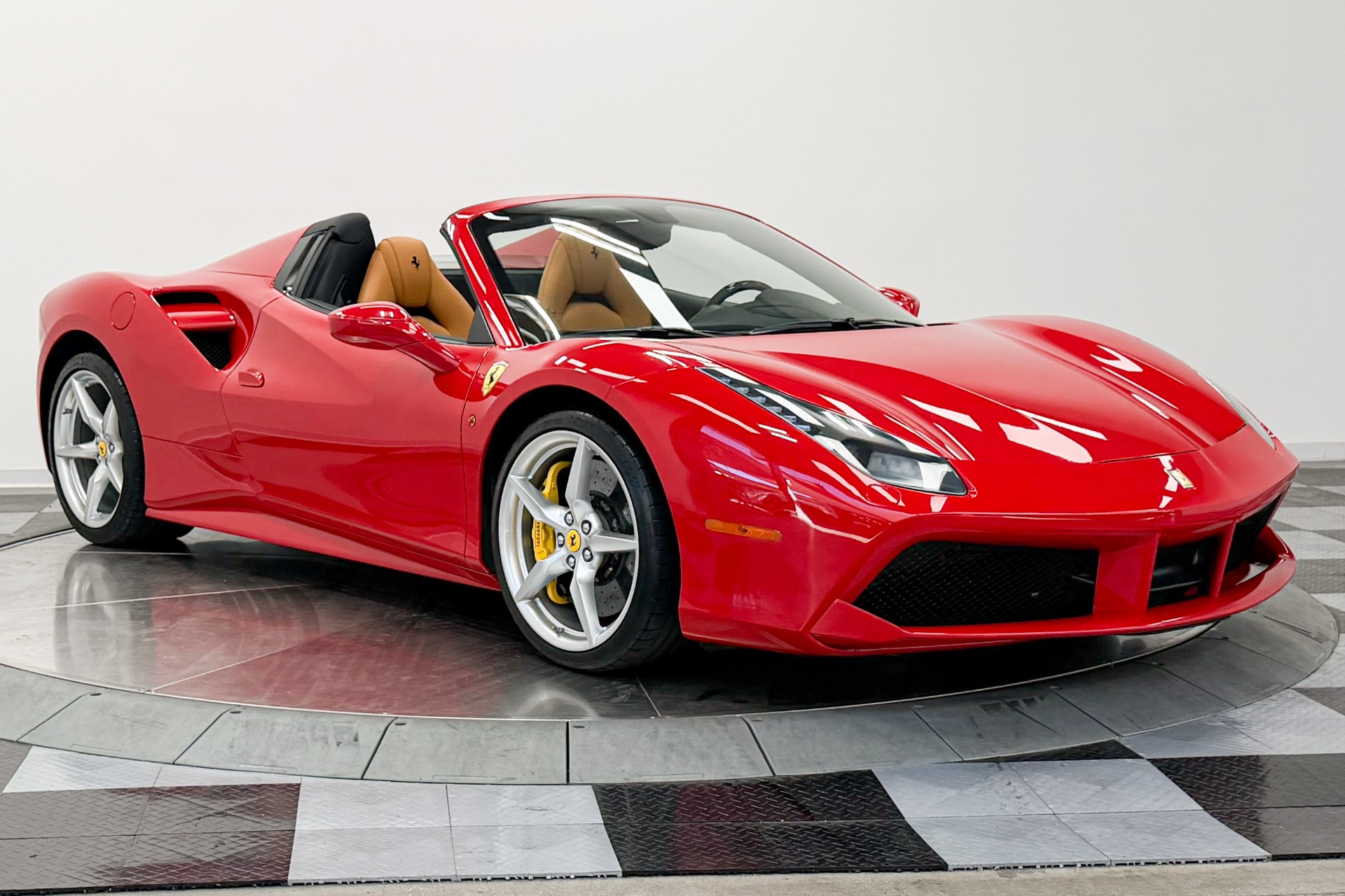 Ferrari 488 Spider -Carbon Fiber Steering Wheel W/LEDs, Daytona Seats