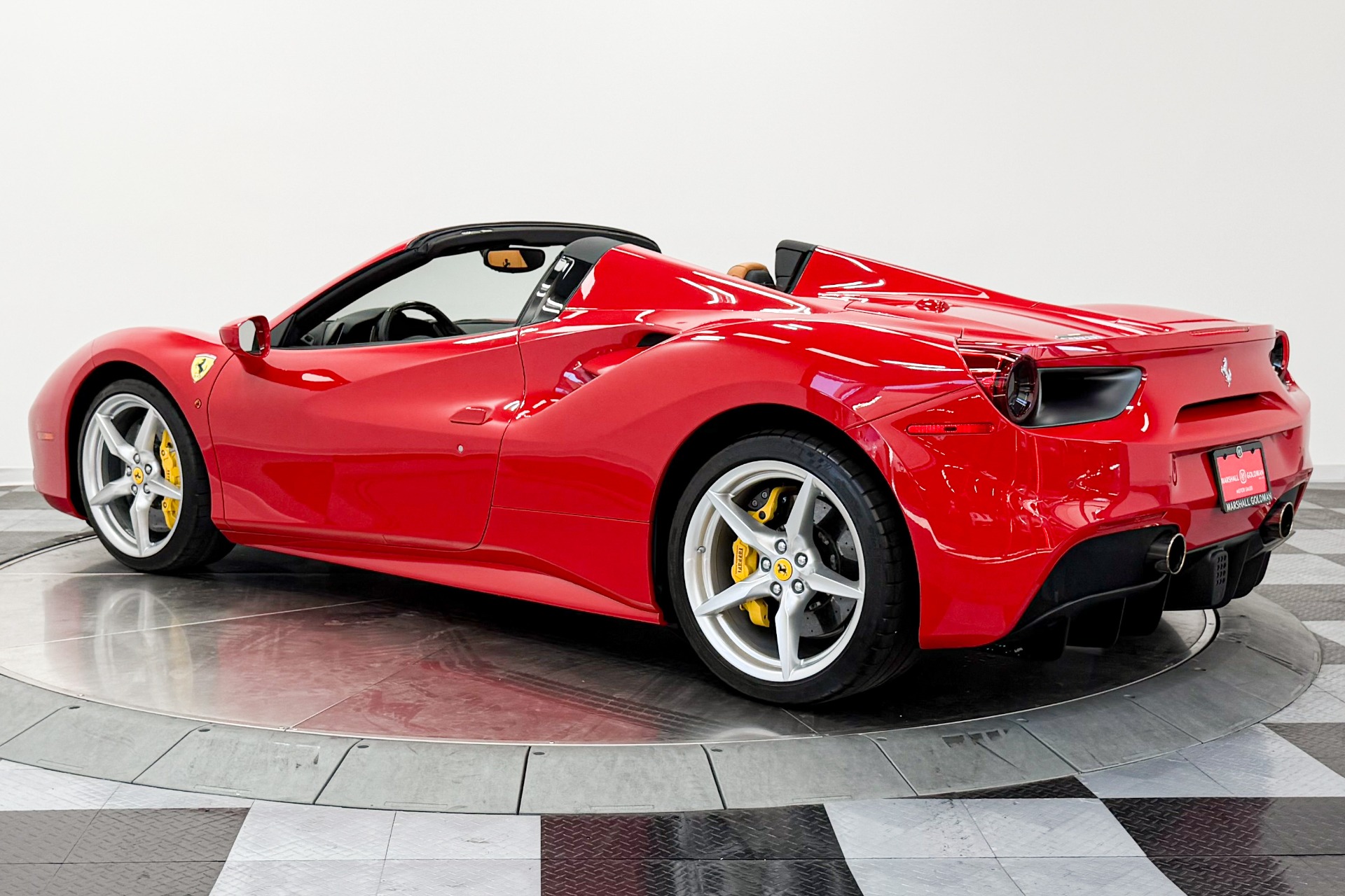 Ferrari 488 Spider -Carbon Fiber Steering Wheel W/LEDs, Daytona Seats