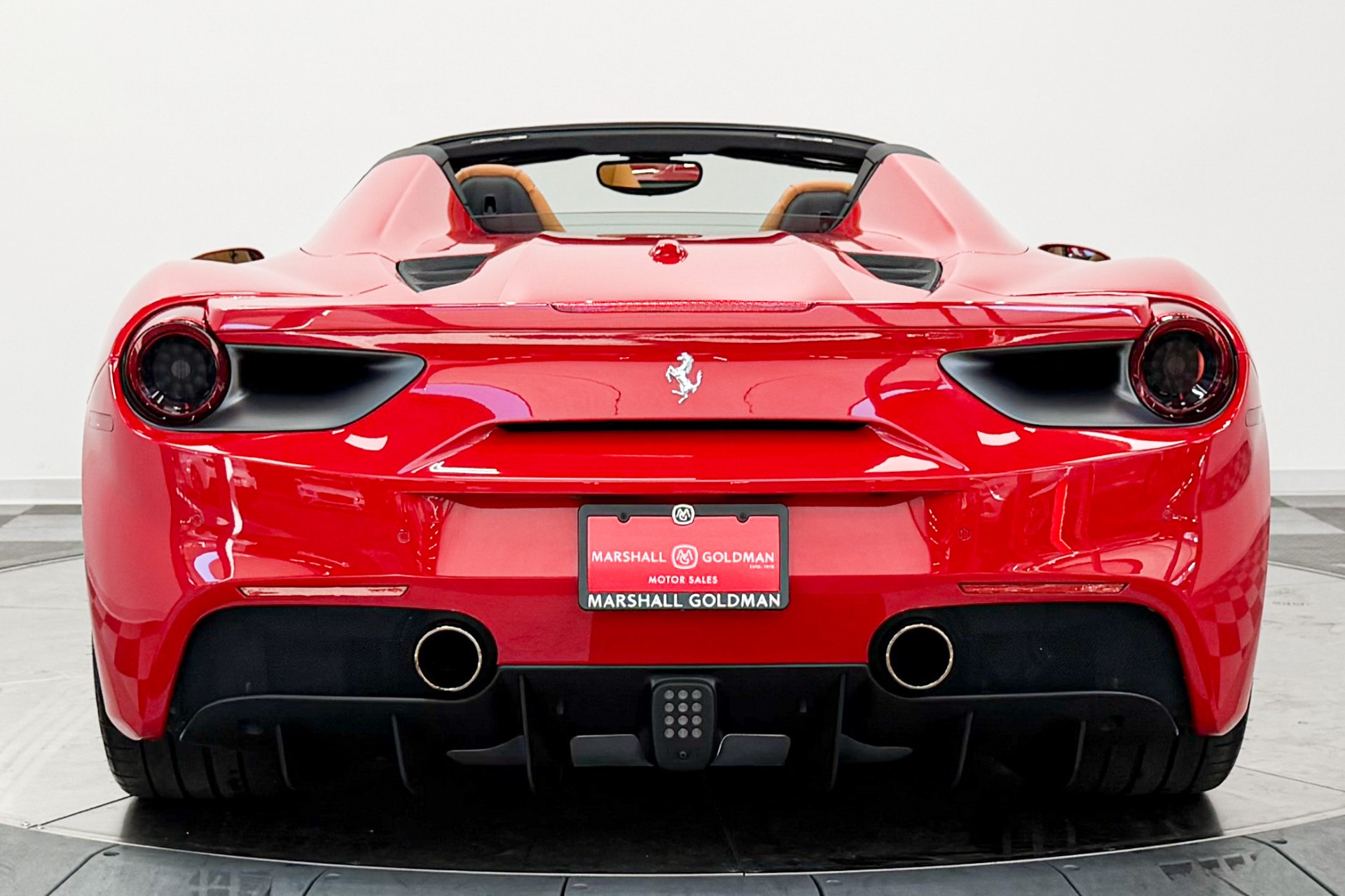 Ferrari 488 Spider -Carbon Fiber Steering Wheel W/LEDs, Daytona Seats
