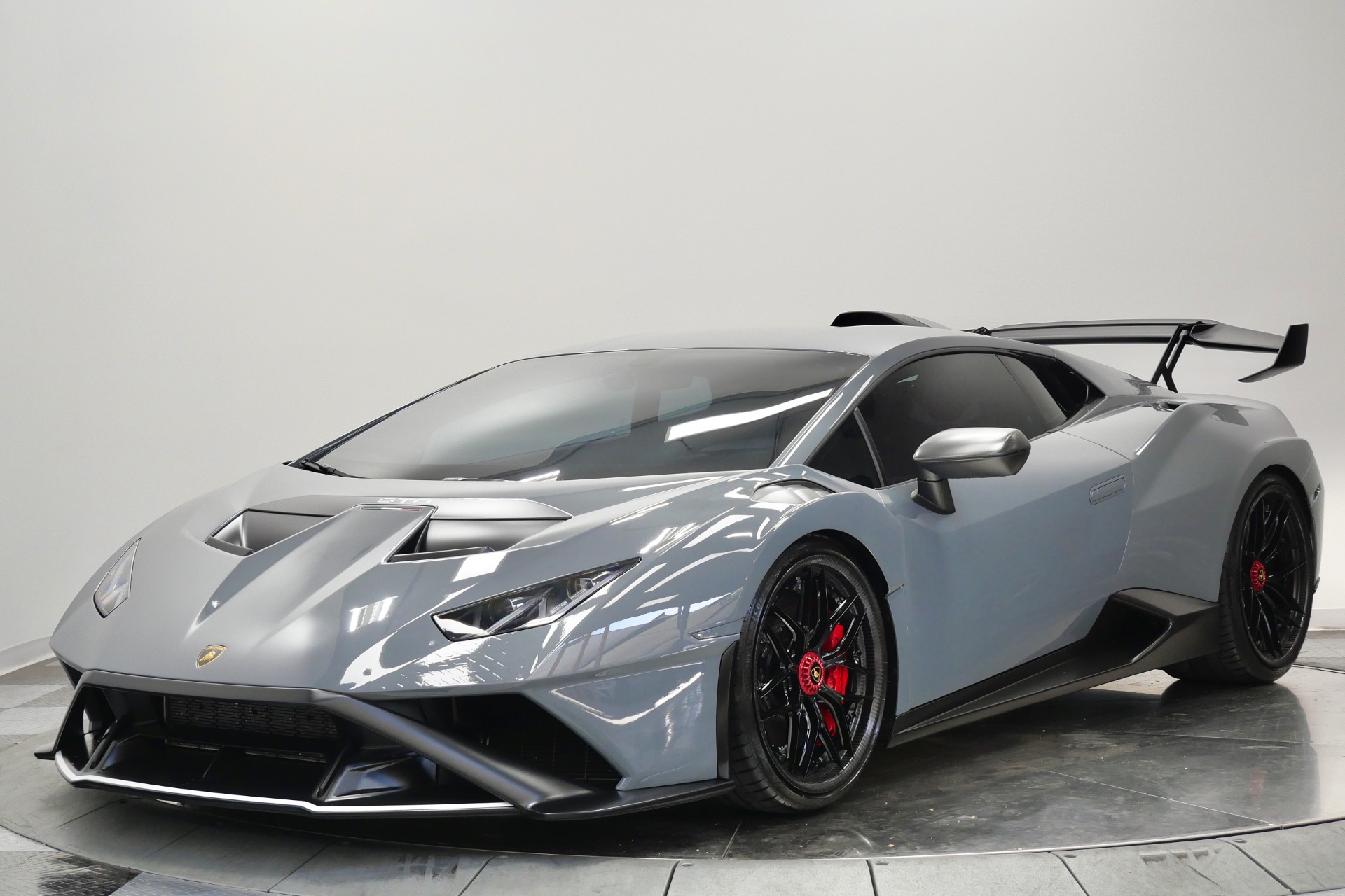 Lamborghini Huracan STO -VF Supercharger, HRE Carbon Fiber Wheels