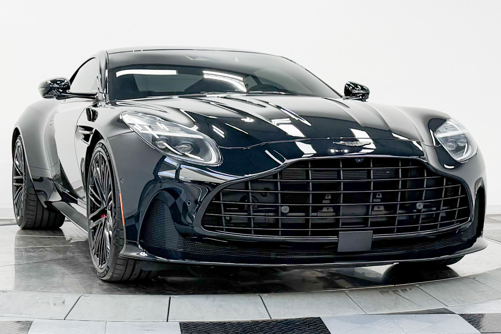 Aston Martin DB12 V8 -Very Low Miles, 671 Horsepower