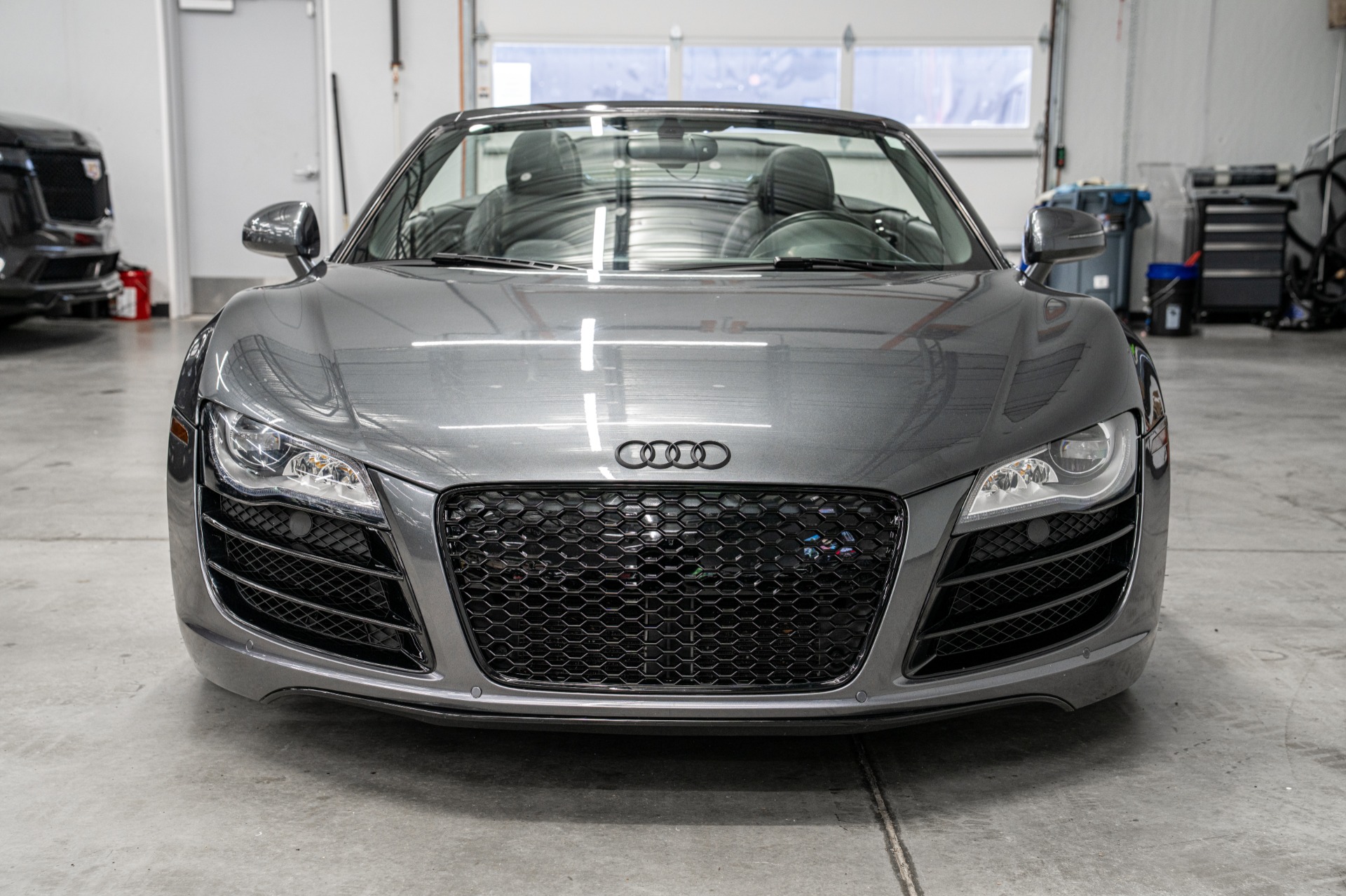 Audi R8 V10 Quattro Spyder -6 Speed Manual, Low Miles