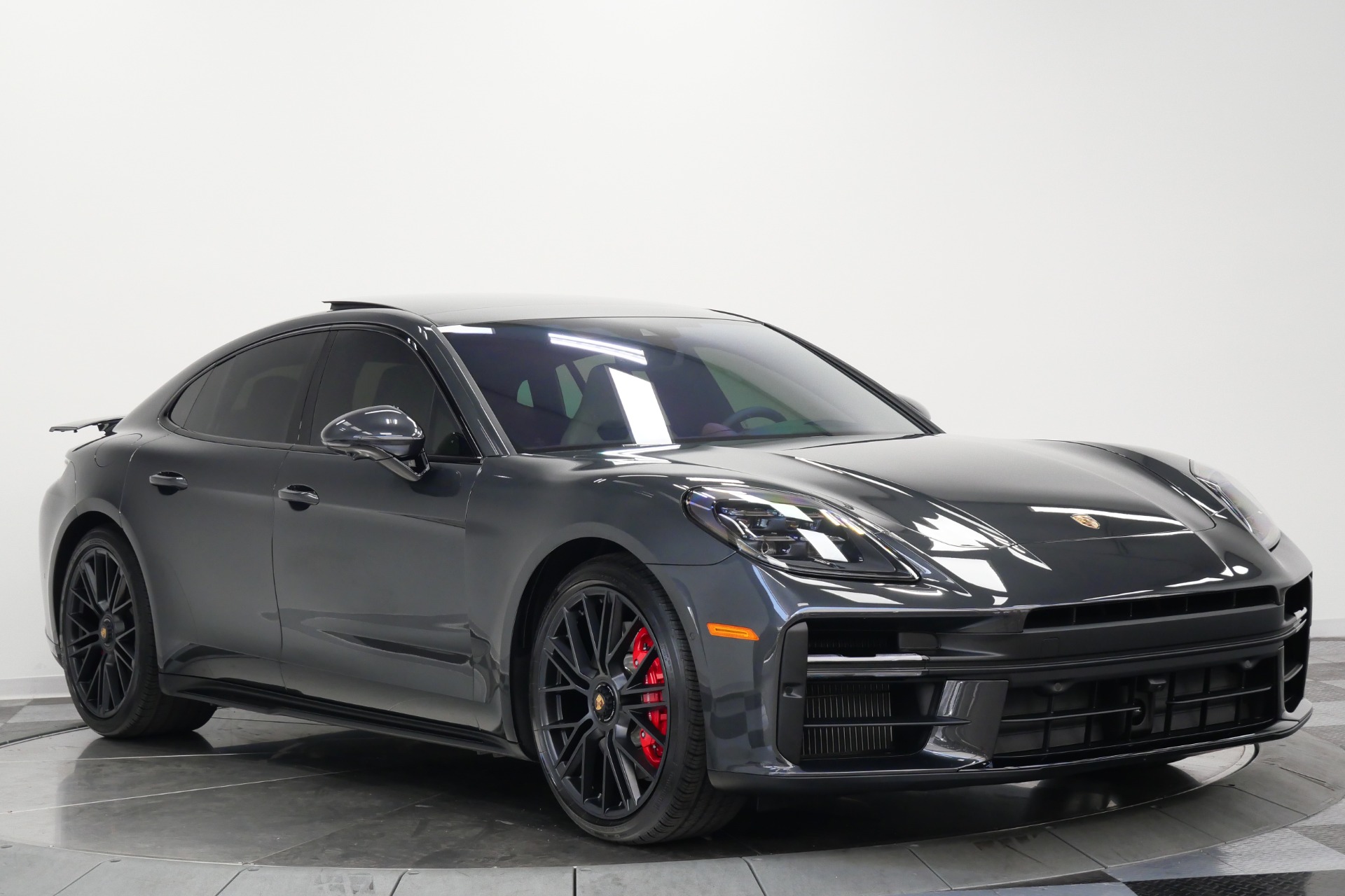 Porsche Panamera GTS -Premium Package, Assistance Package