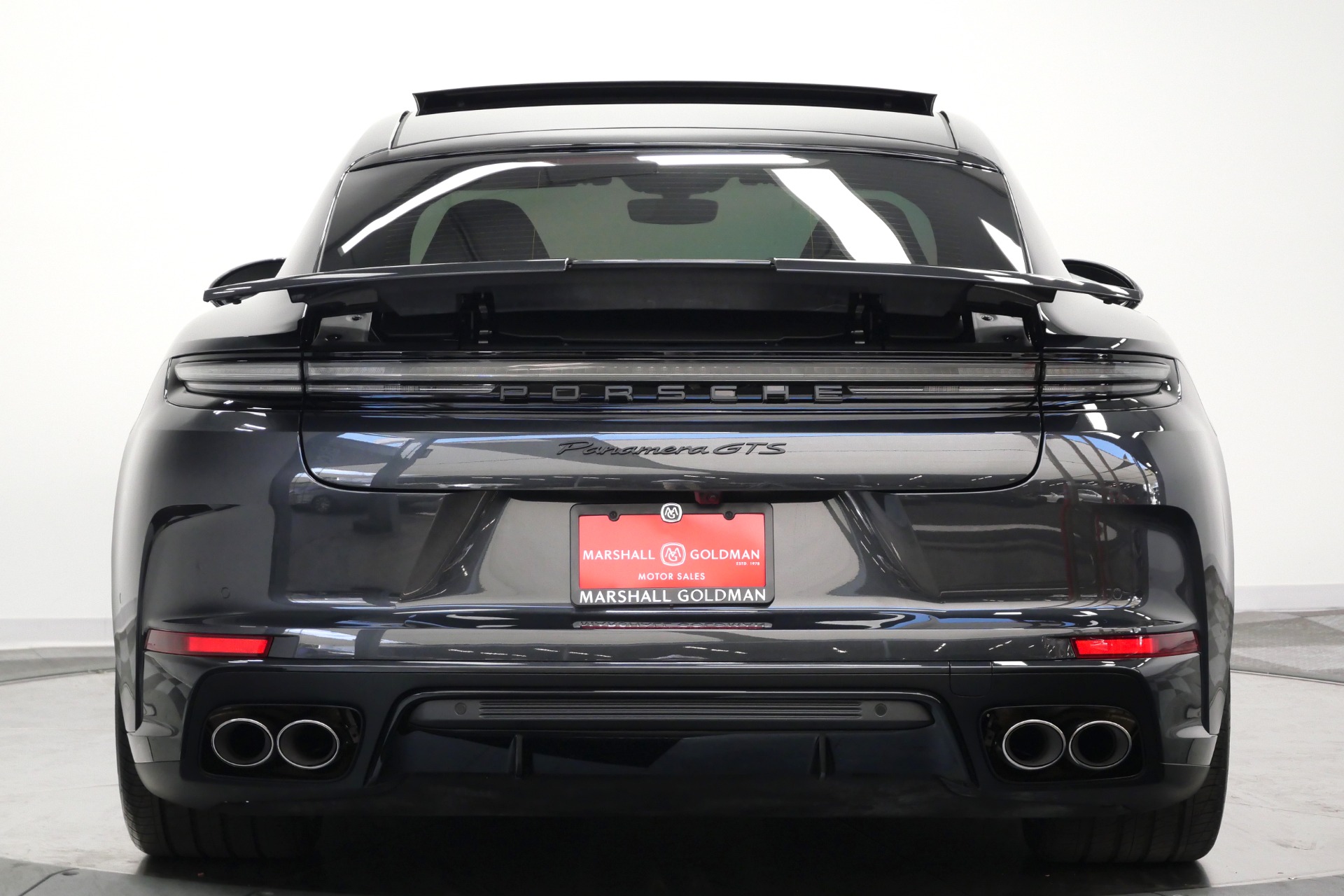 Porsche Panamera GTS -Premium Package, Assistance Package