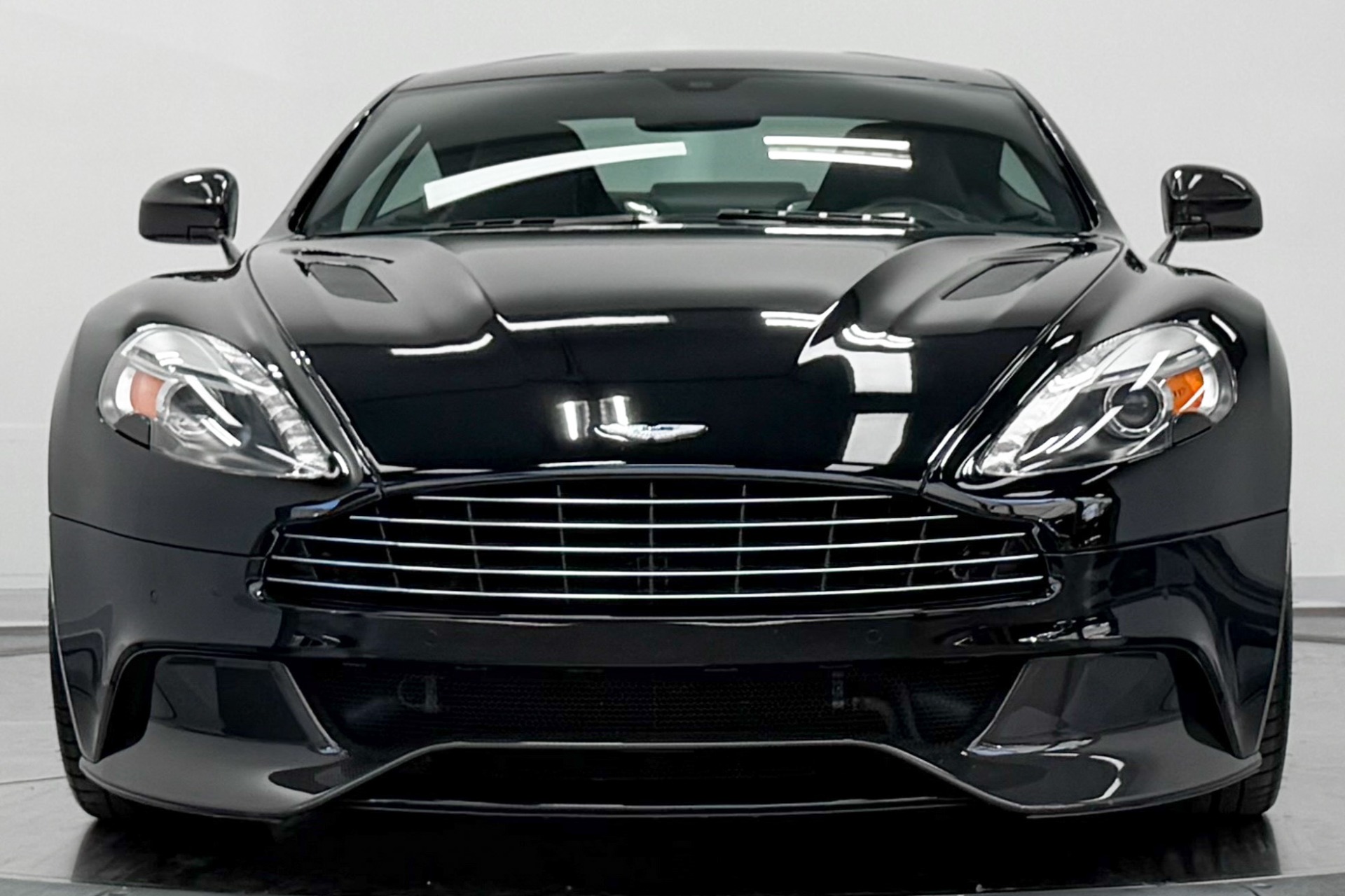 Aston Martin Vanquish -V12 Power, Low Miles, Hourglass Quilting