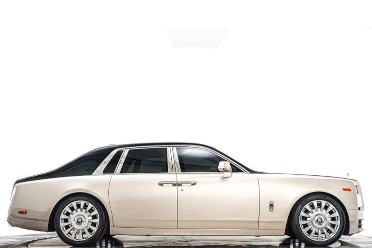 Rolls-Royce Phantom -The Phantom Package, Two-Tone Paint, Bespoke Audio