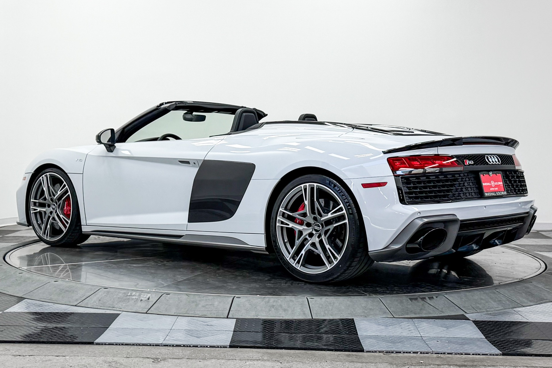 Audi R8 V10 Performance Spyder -Low Miles, Fresh Service, Leather Interior Package
