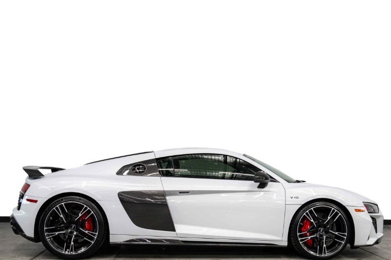 Audi R8 5.2 Quattro V10 Performance -Diamond Stitching, Exterior Carbon Packages