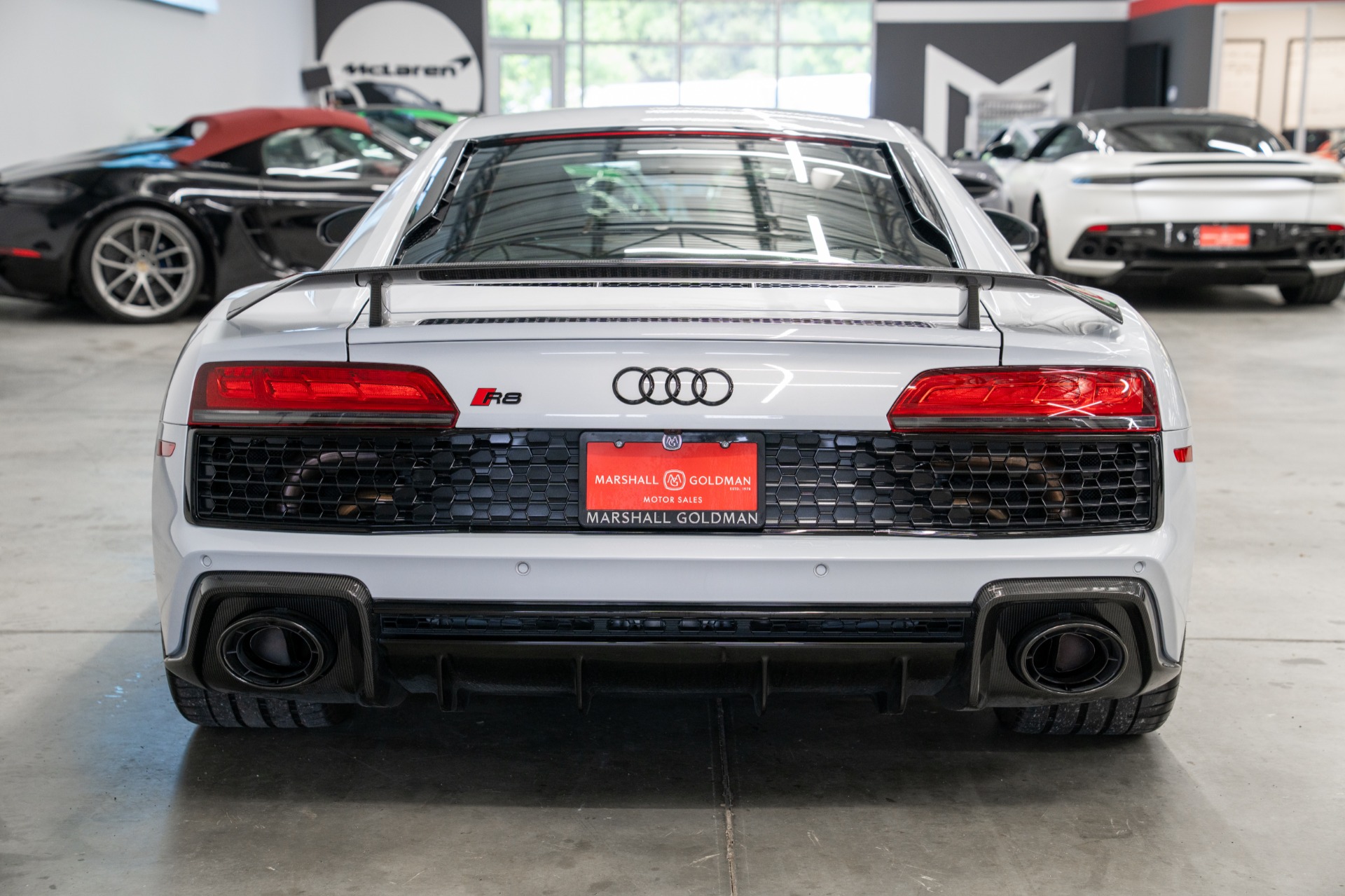 Audi R8 5.2 Quattro V10 Performance -Diamond Stitching, Exterior Carbon Packages