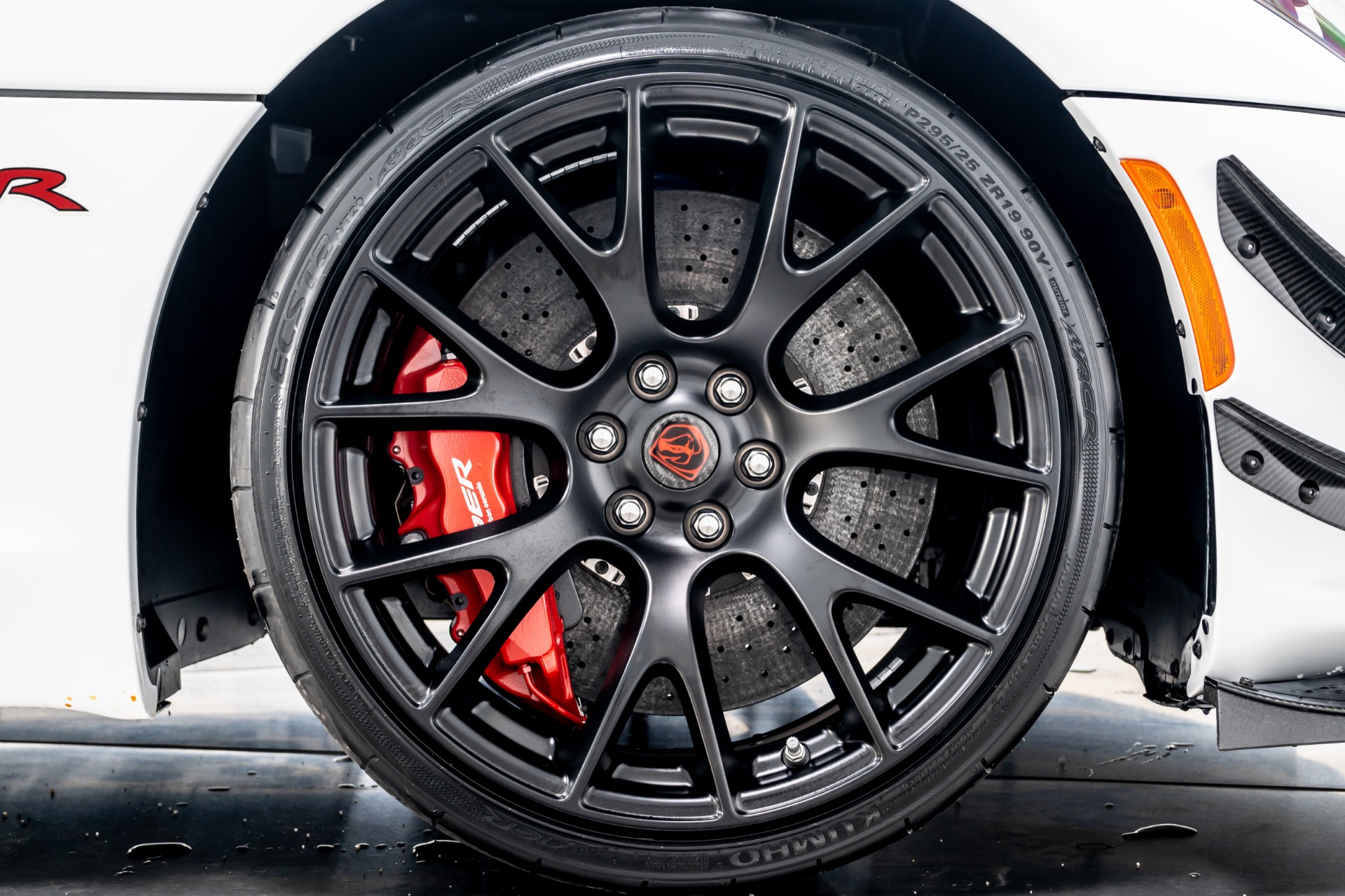 Used 17 Dodge Viper Acr Extreme Aero For Sale Sold Marshall Goldman Cleveland Stock W