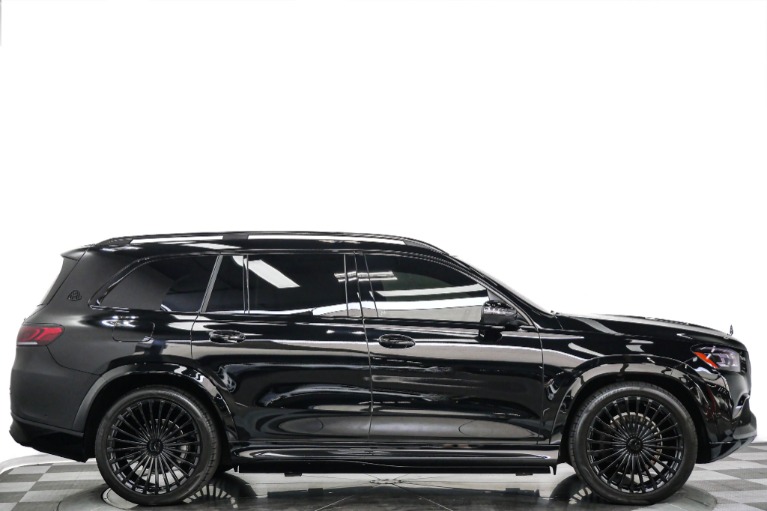 Mercedes-Benz Maybach GLS 600 4MATIC -4 Seat Configuration, Rear Refrigerator