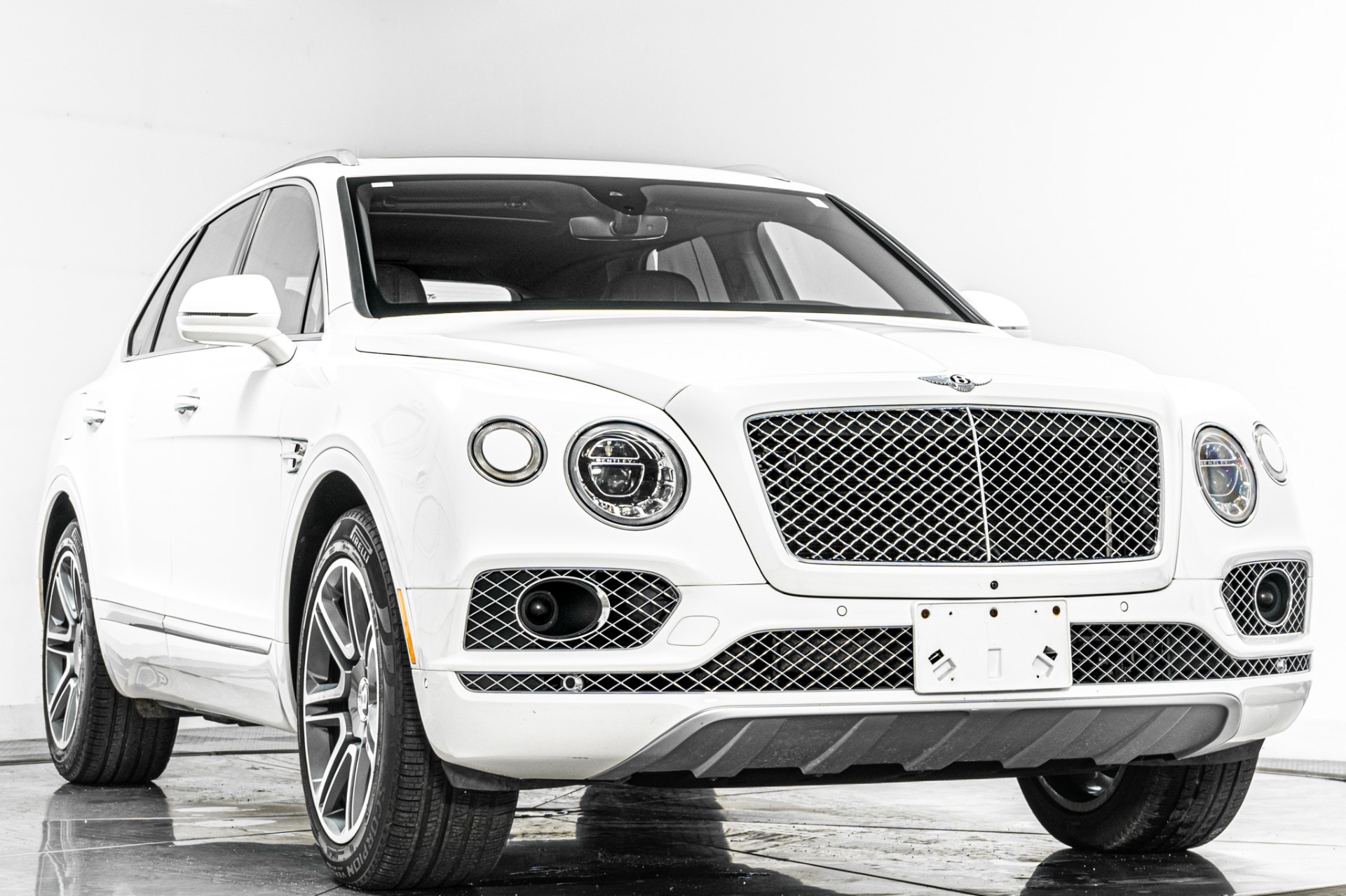 Bentley Bentayga Activity Edition -Mulliner Driving Specification, W12 Power