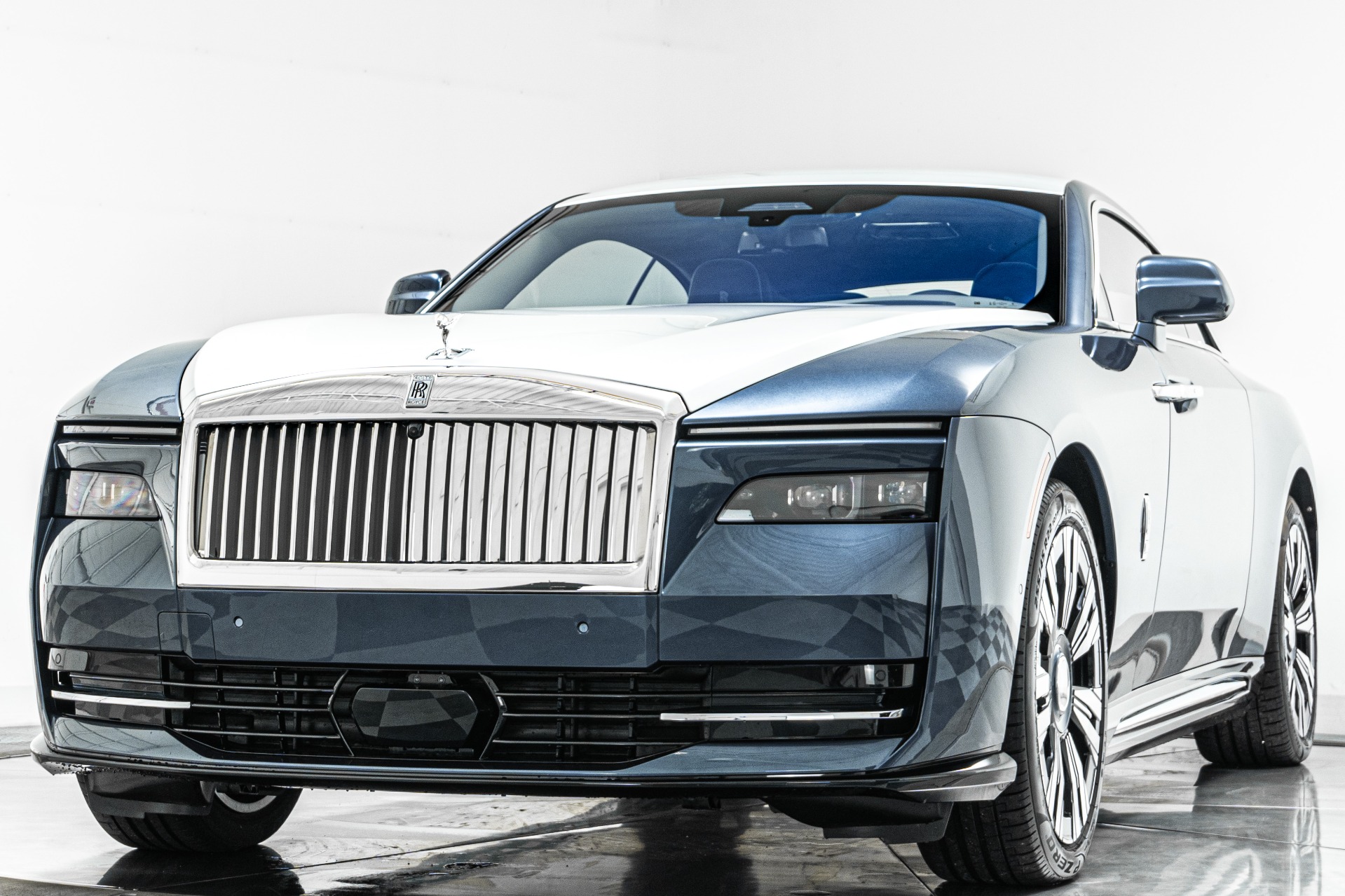Rolls-Royce Spectre -Launch Package, Extremely Low Miles, Canadel Paneling
