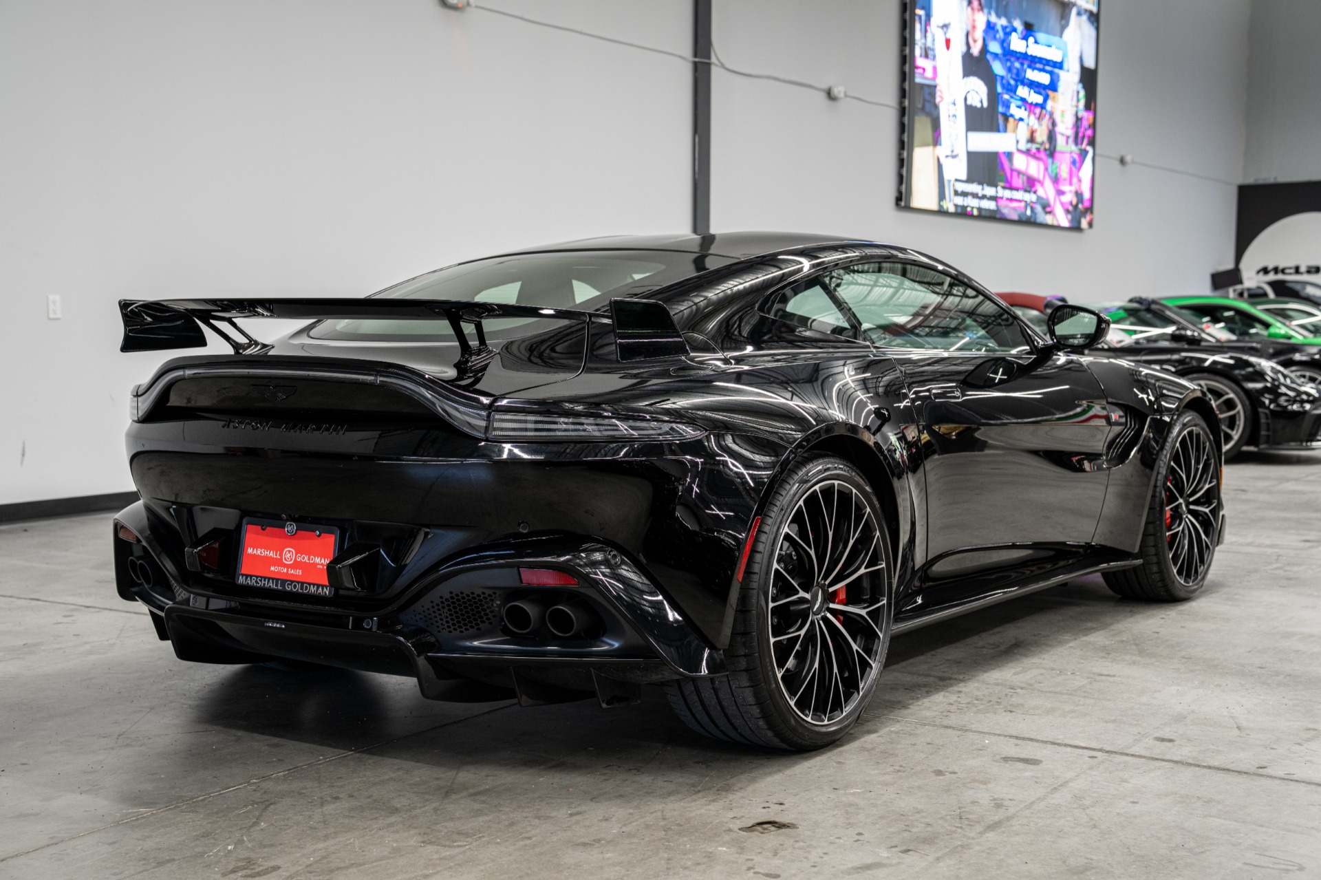 Aston Martin Vantage F1 Edition -Extended Carbon Fiber Trim, Carbon Fiber Buckets