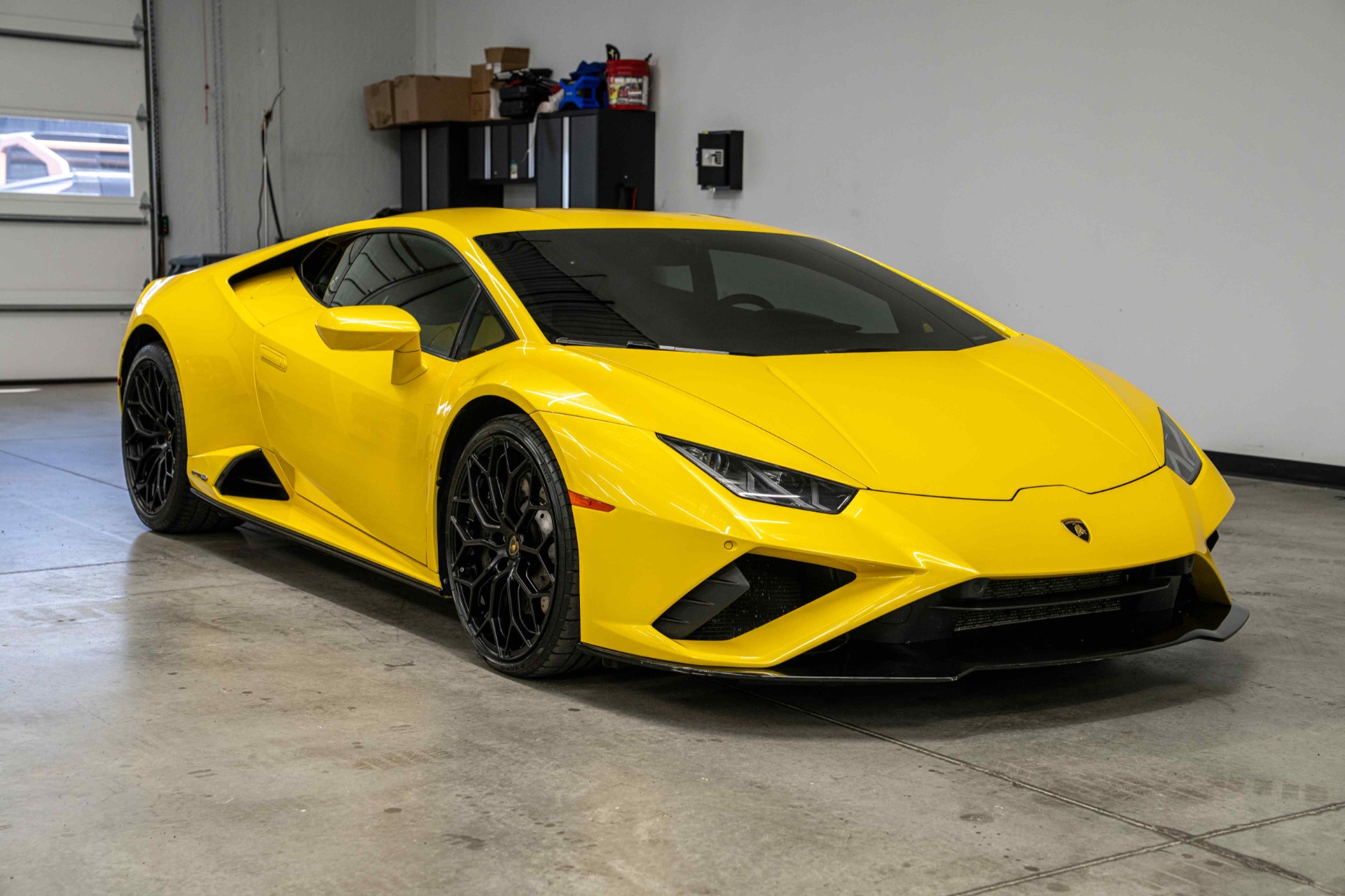 Lamborghini Huracan EVO RWD -EVOTRIM Bicolor Interior, Forged Carbon Interior Package