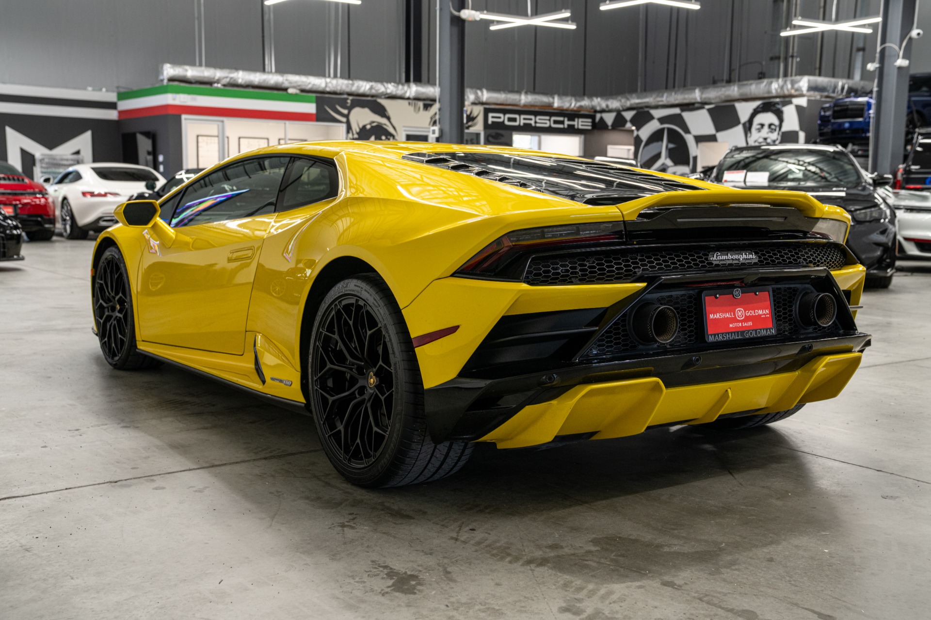 Lamborghini Huracan EVO RWD -EVOTRIM Bicolor Interior, Forged Carbon Interior Package