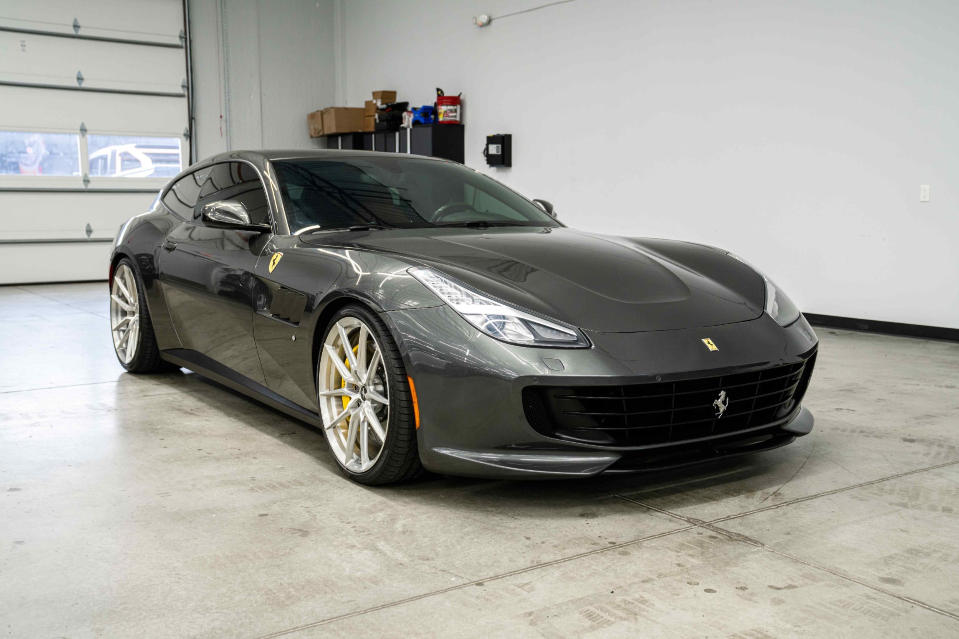Ferrari GTC4Lusso V12 -Ferrari Historical Color, Novitec Wheels