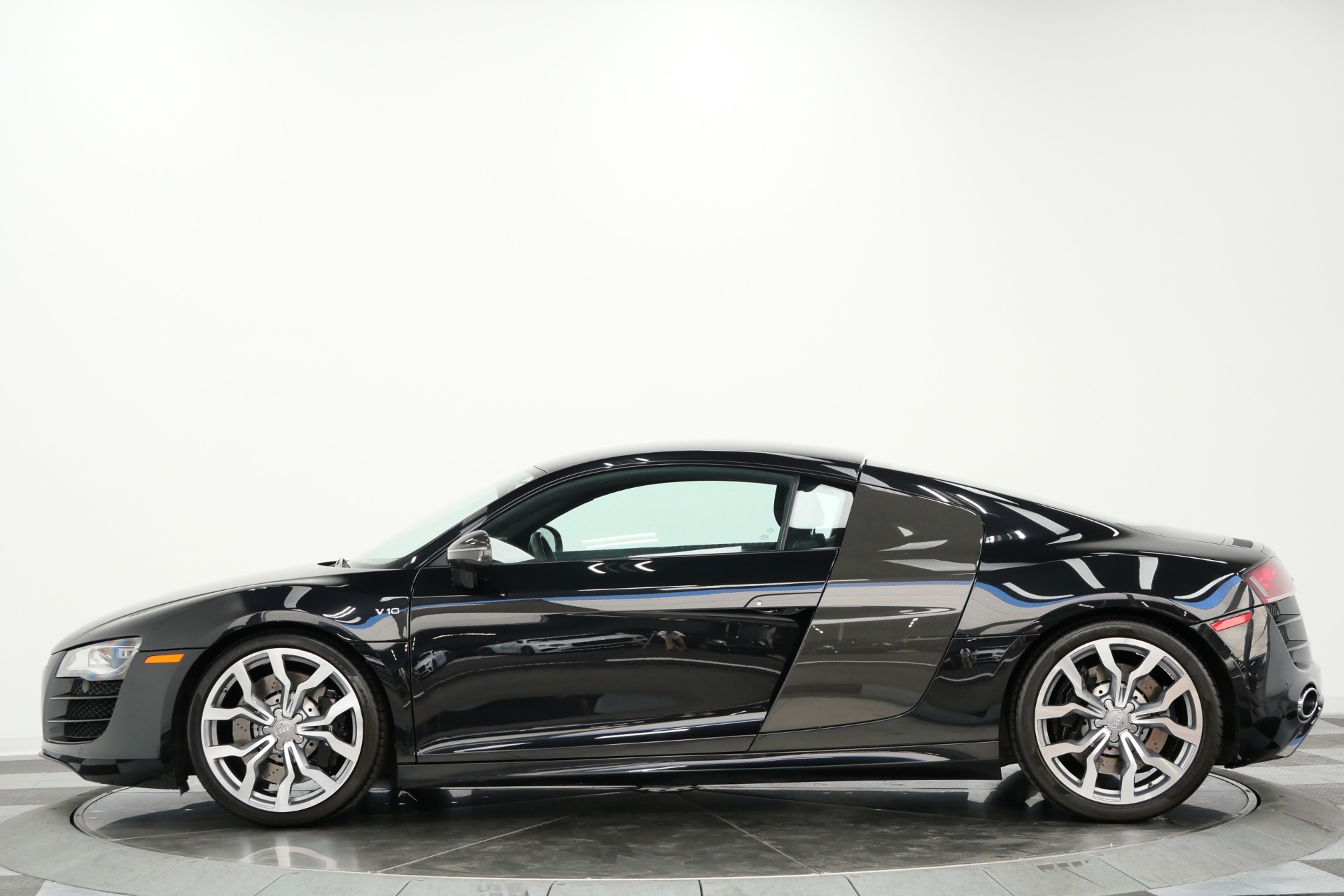 Audi R8 5.2 -Enhanced Leather Package, Carbon Sigma Trim In/Out