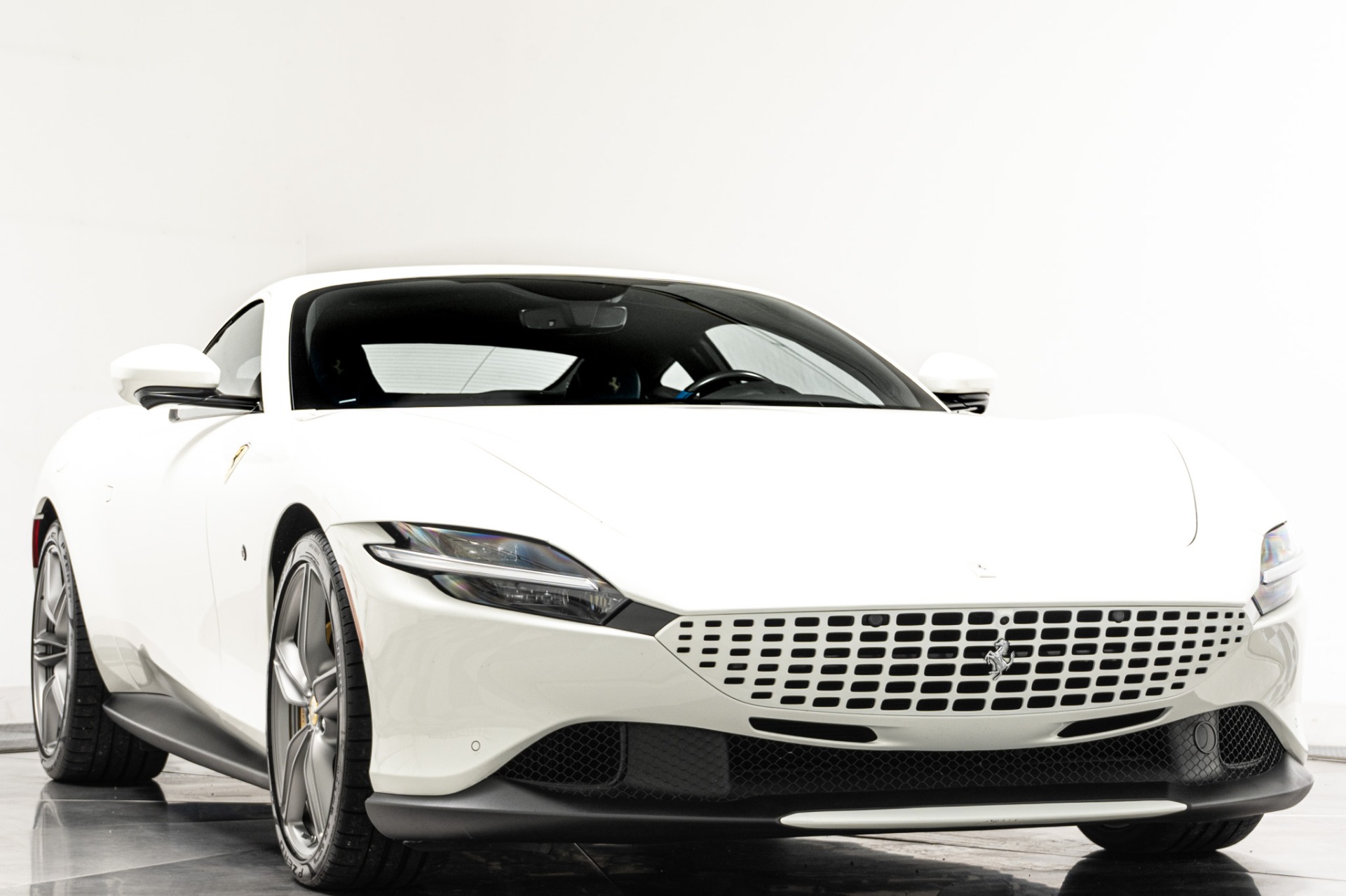 Ferrari Roma -Two-Tone Interior, Carbon Fiber Interior Trim, JBL HiFi