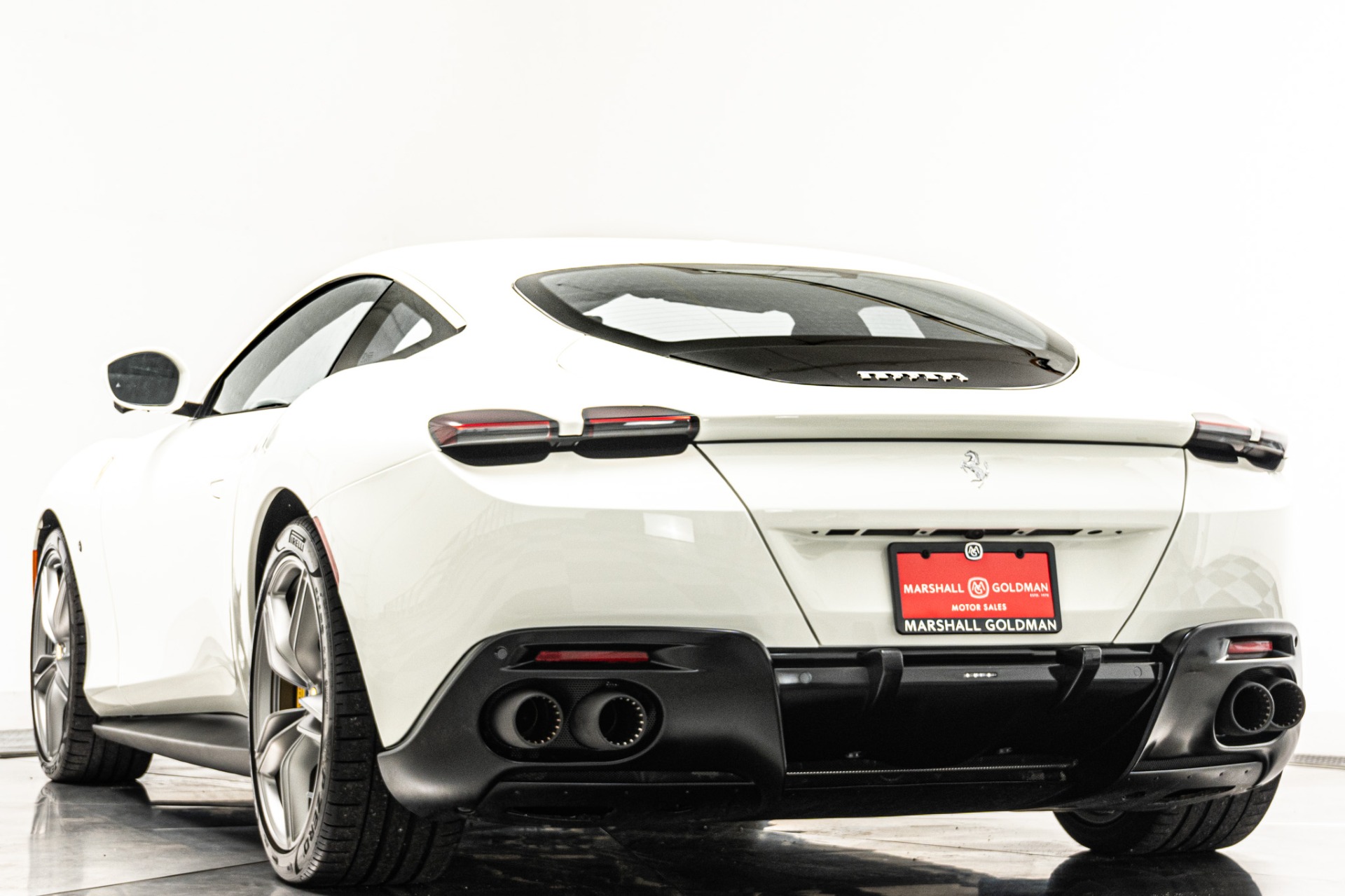 Ferrari Roma -Two-Tone Interior, Carbon Fiber Interior Trim, JBL HiFi