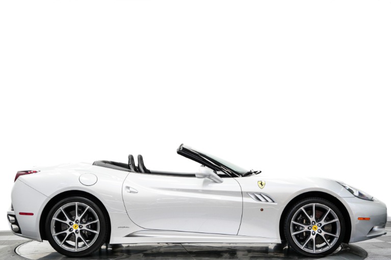 Ferrari California -Rare Two-Tone Paint, Rare Carbon Fiber Bucket Seats, Low Miles