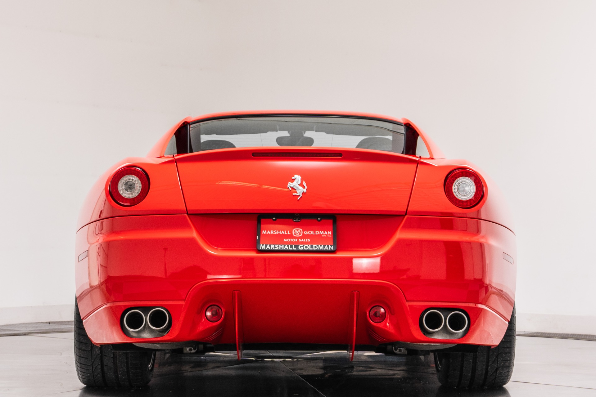 Ferrari 599 GTB Fiorano -Rare Rosso Scuderia, Daytona Seats, Carbon Dash, Low Miles