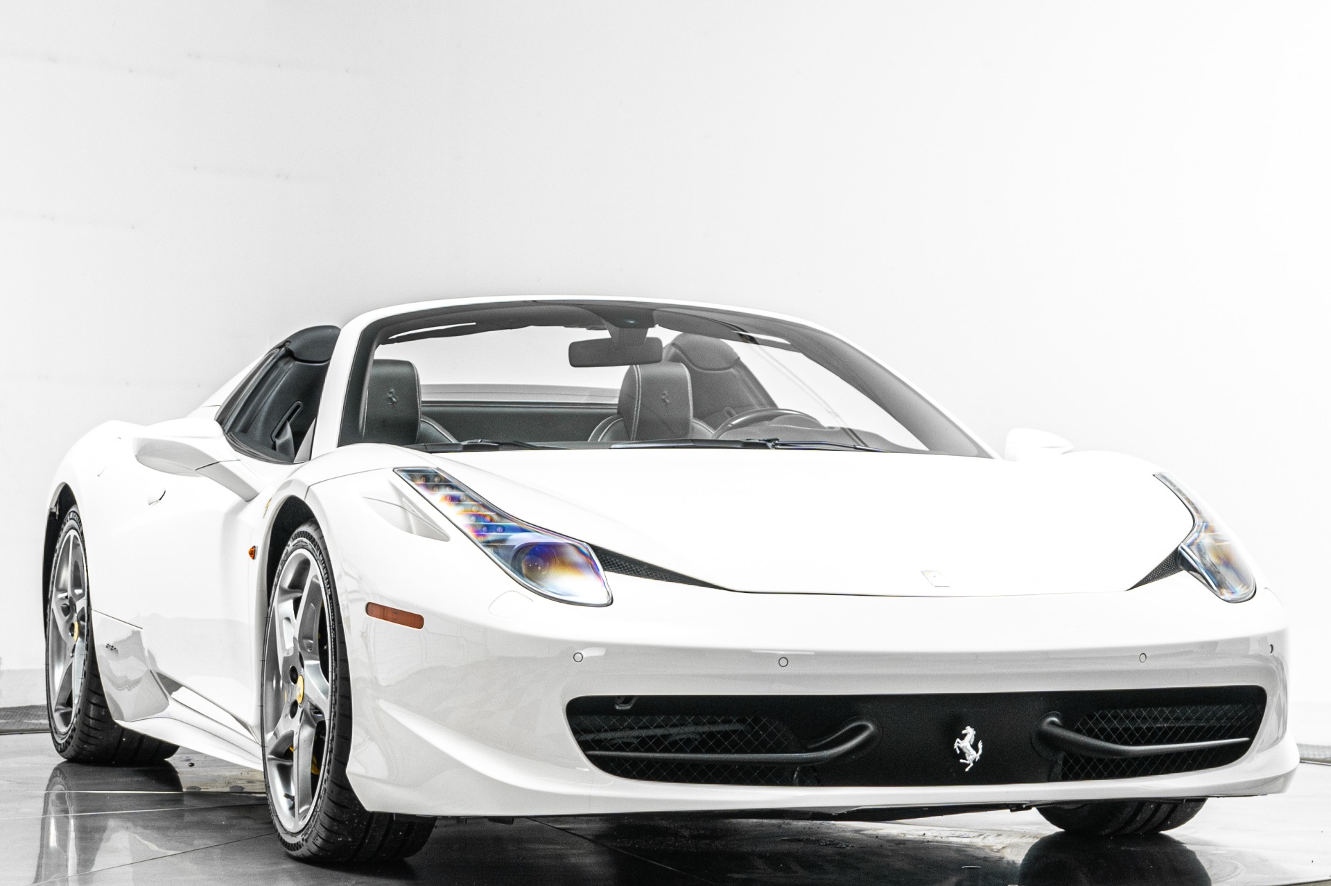 Ferrari 458 Spider -Low Miles, Carbon/Leather Steering Wheel With LEDs