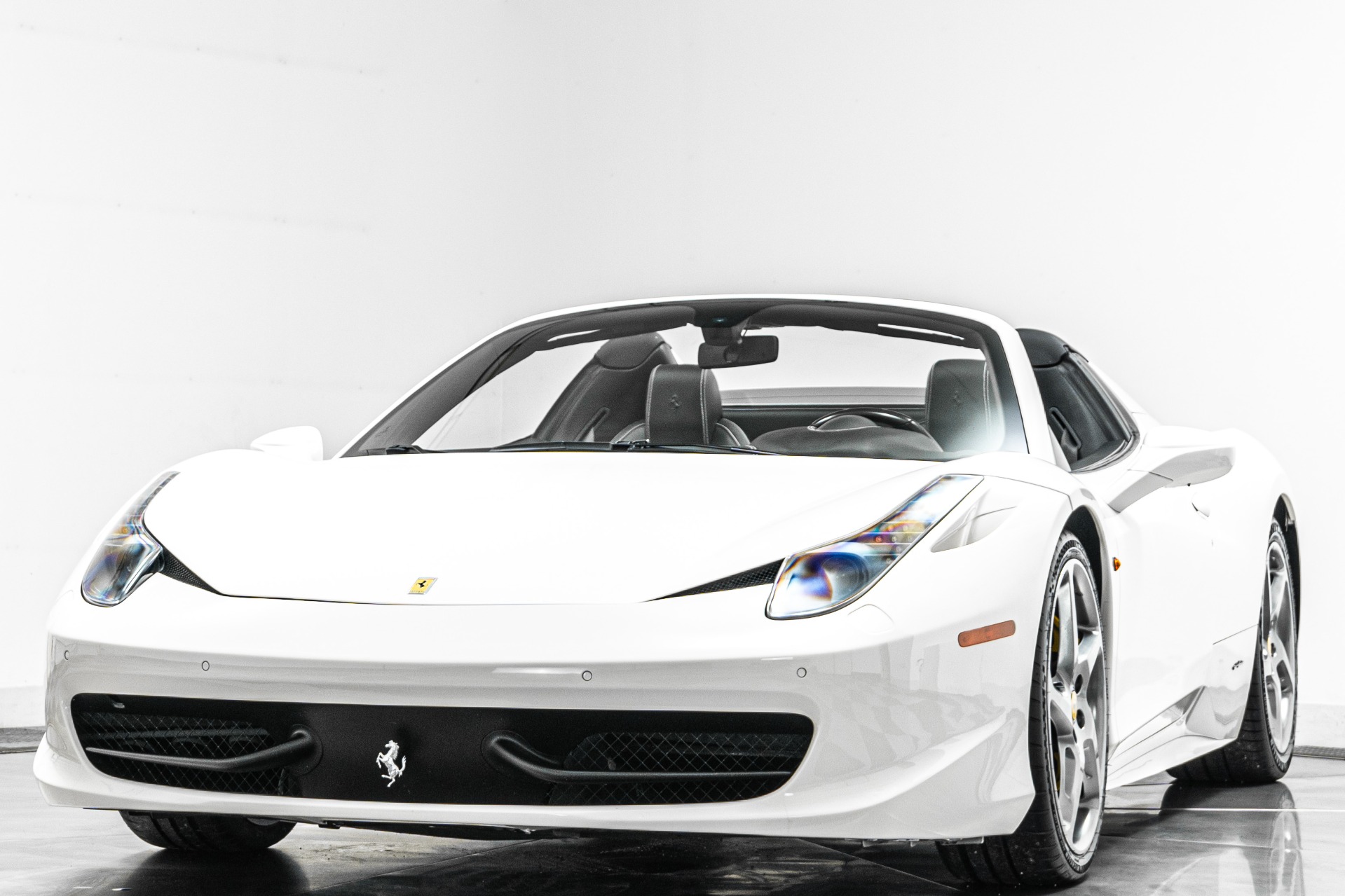 Ferrari 458 Spider -Low Miles, Carbon/Leather Steering Wheel With LEDs