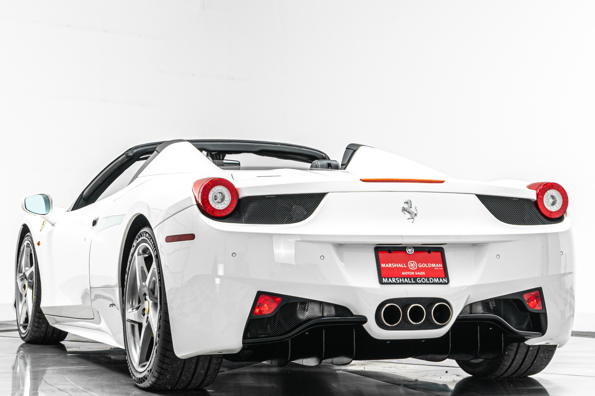 Ferrari 458 Spider -Low Miles, Carbon/Leather Steering Wheel With LEDs