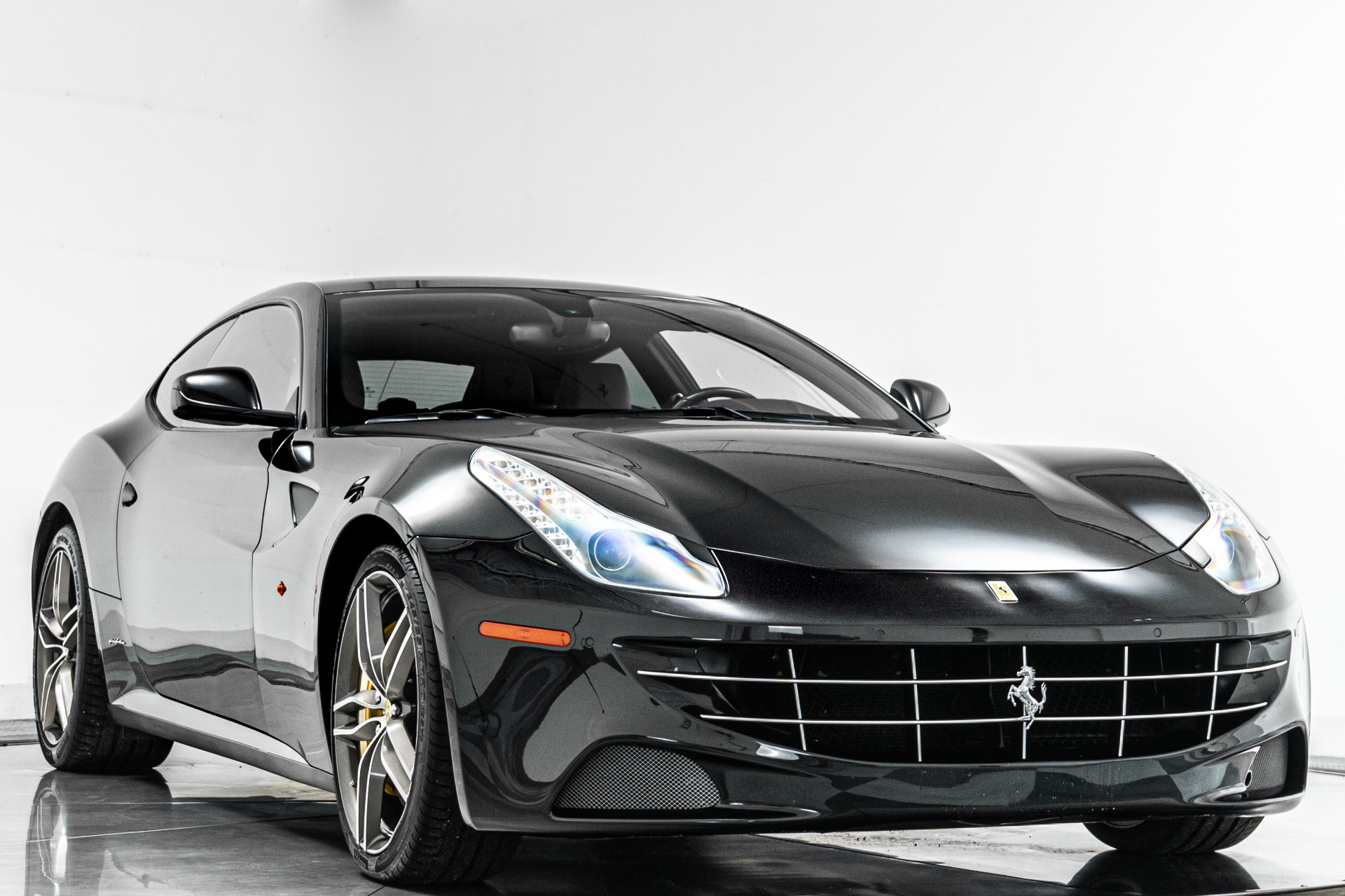 Ferrari FF -Diamond Quilted Seats, V12 Power