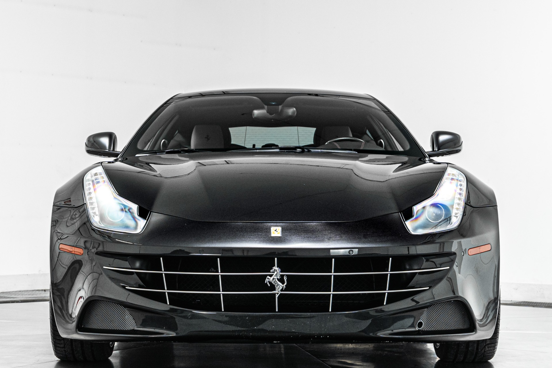 Ferrari FF -Diamond Quilted Seats, V12 Power