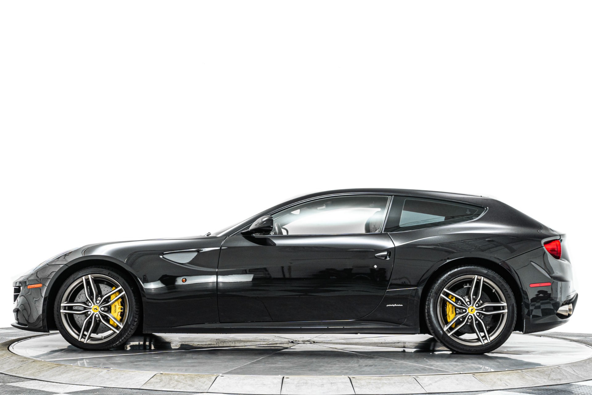 Ferrari FF -Diamond Quilted Seats, V12 Power