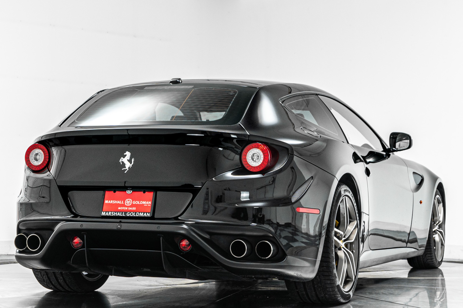 Ferrari FF -Diamond Quilted Seats, V12 Power