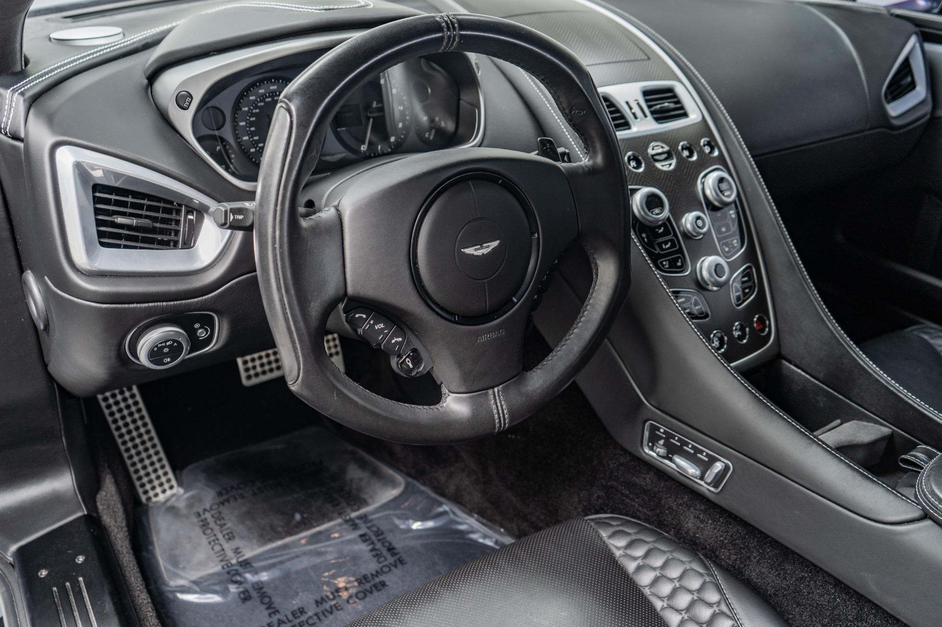 2002 Aston Martin Vanquish Interior