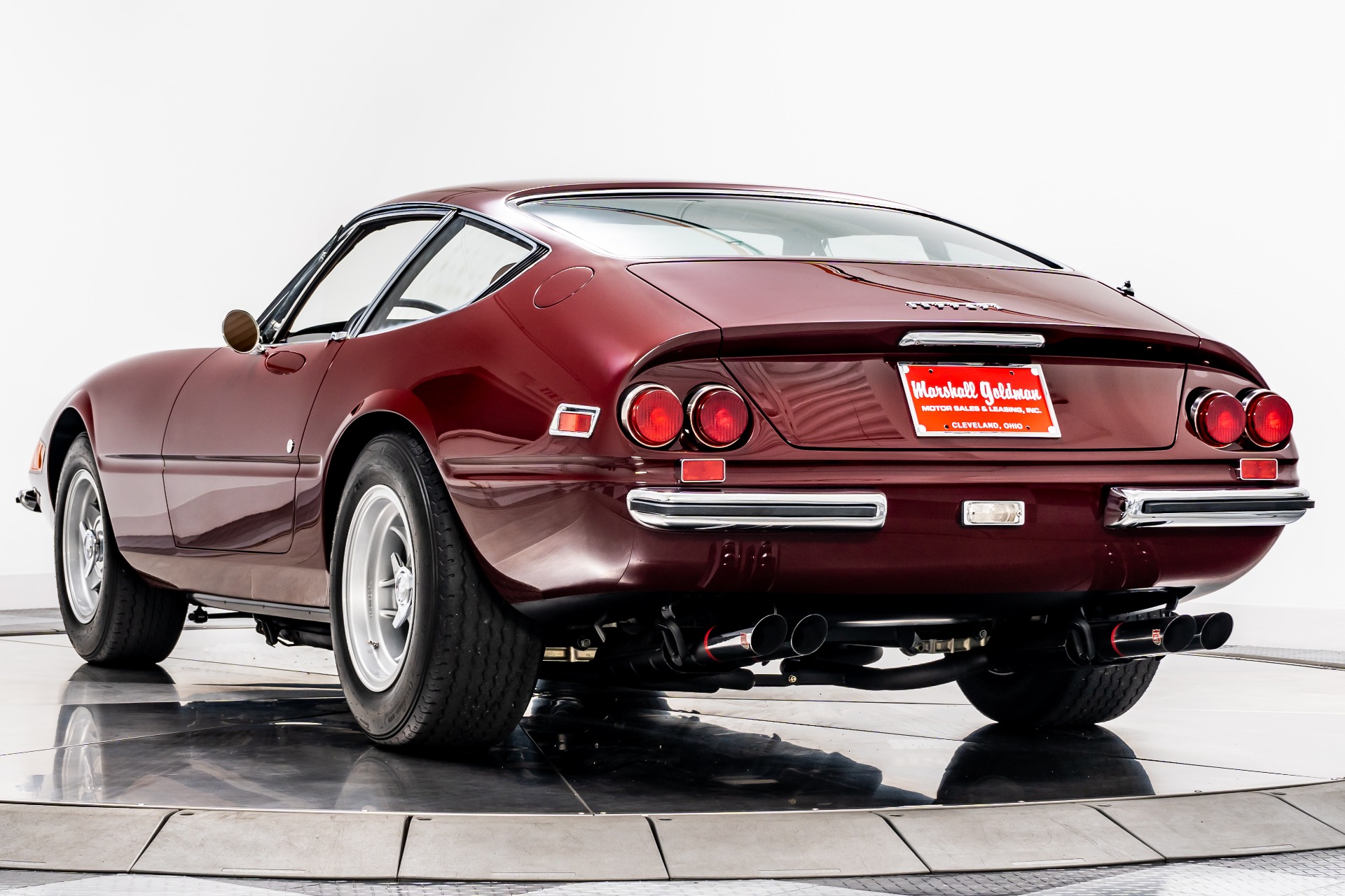 Amaranto 1972 Ferrari 365 GTB/4 Daytona For Sale - Stock Number
