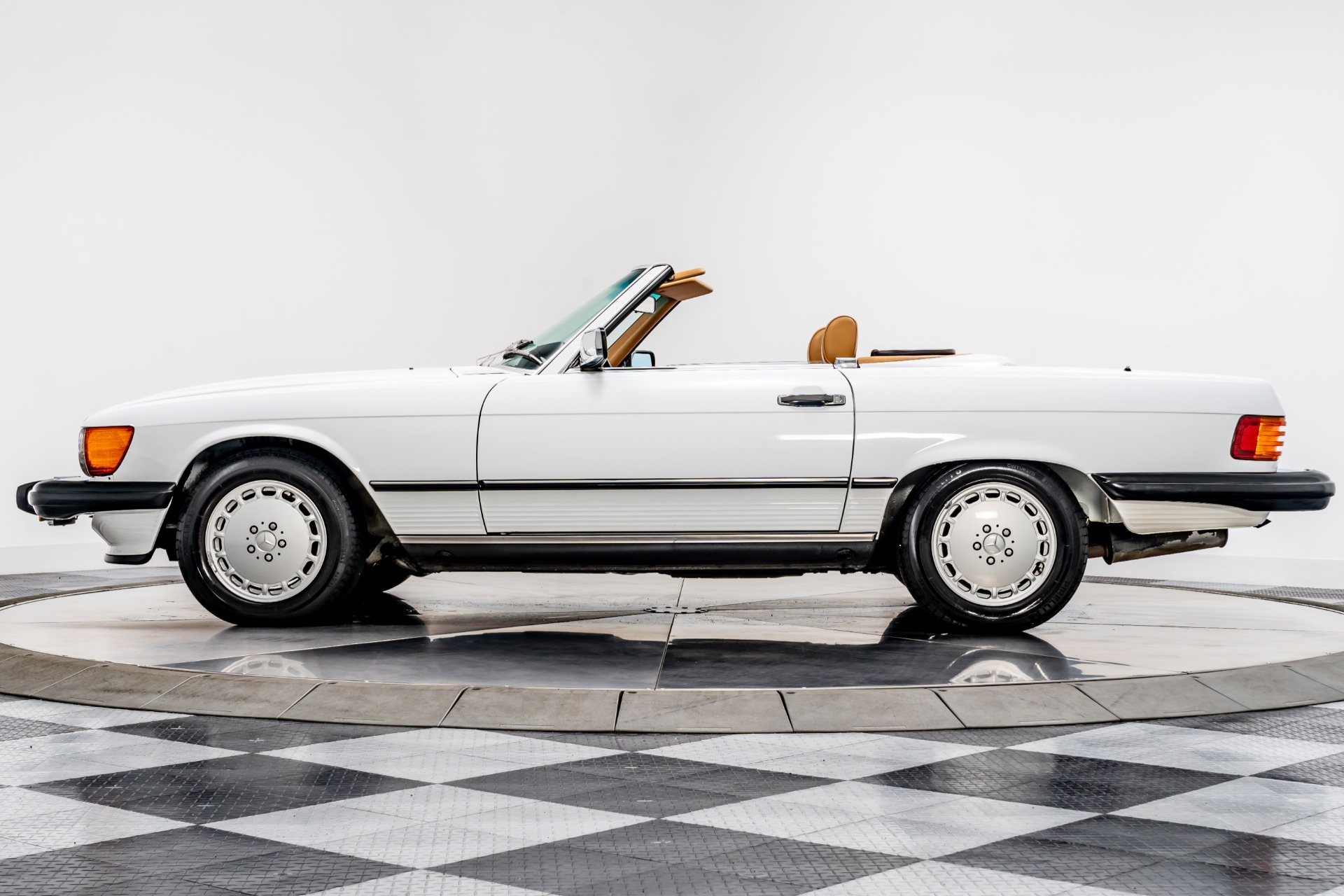 Used 1989 Mercedes-Benz 560 SL For Sale (Sold) | Marshall