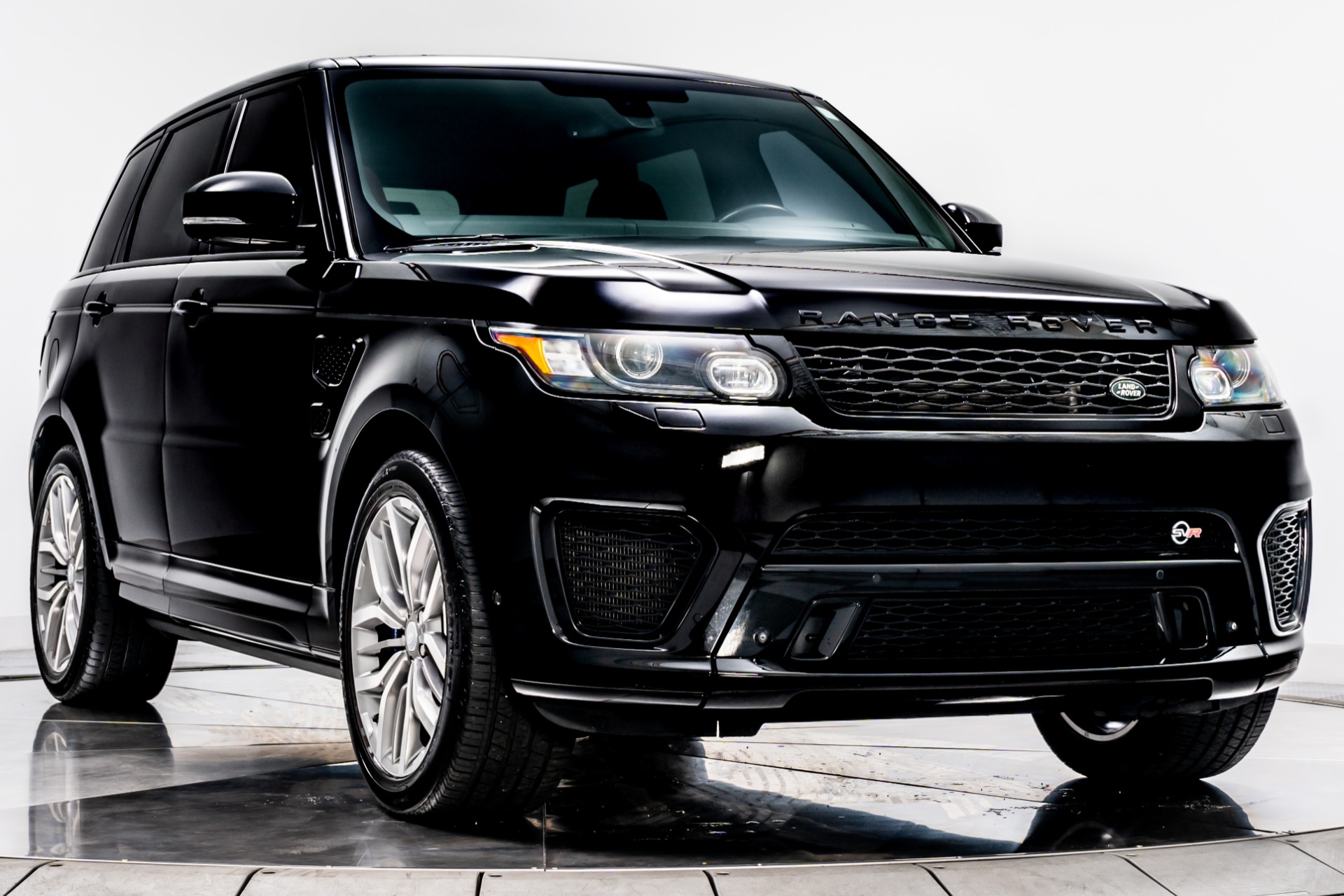 Santorini Black Metallic 2015 Land Rover Range Rover Sport SVR For