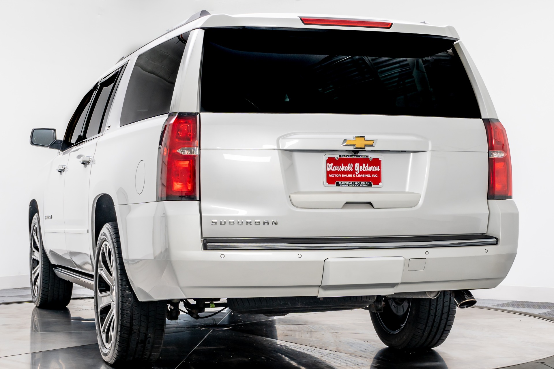LUXURY1/43 Chevrolet Suburban アメリカ大統領仕様 Used 2016 Chevrolet Suburban 1500 LTZ For Sale (Sold